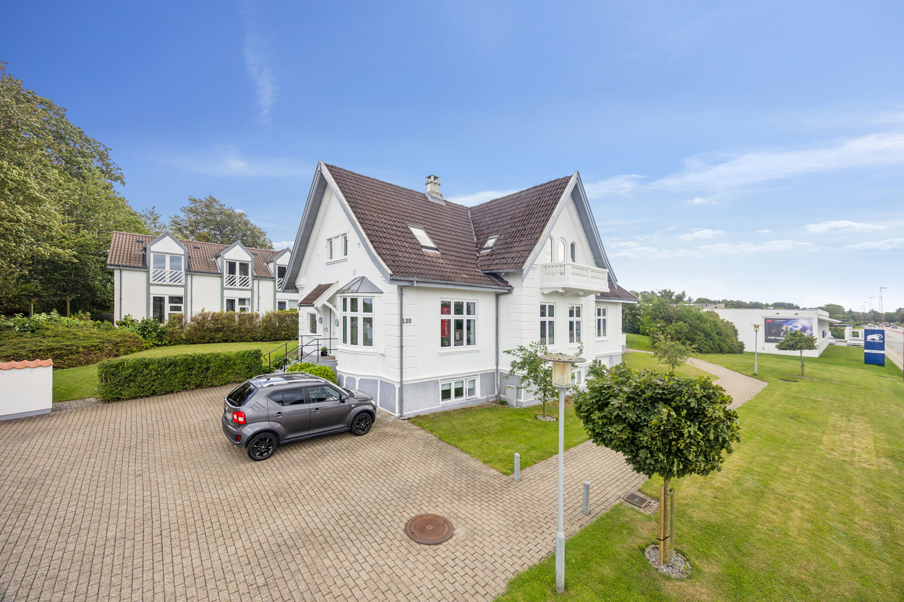 Fremhævet ejendom 1 billede i fuldskærmstilstand. Billede af Gugvej 125A, st.., Gug, 9210 Aalborg SØ