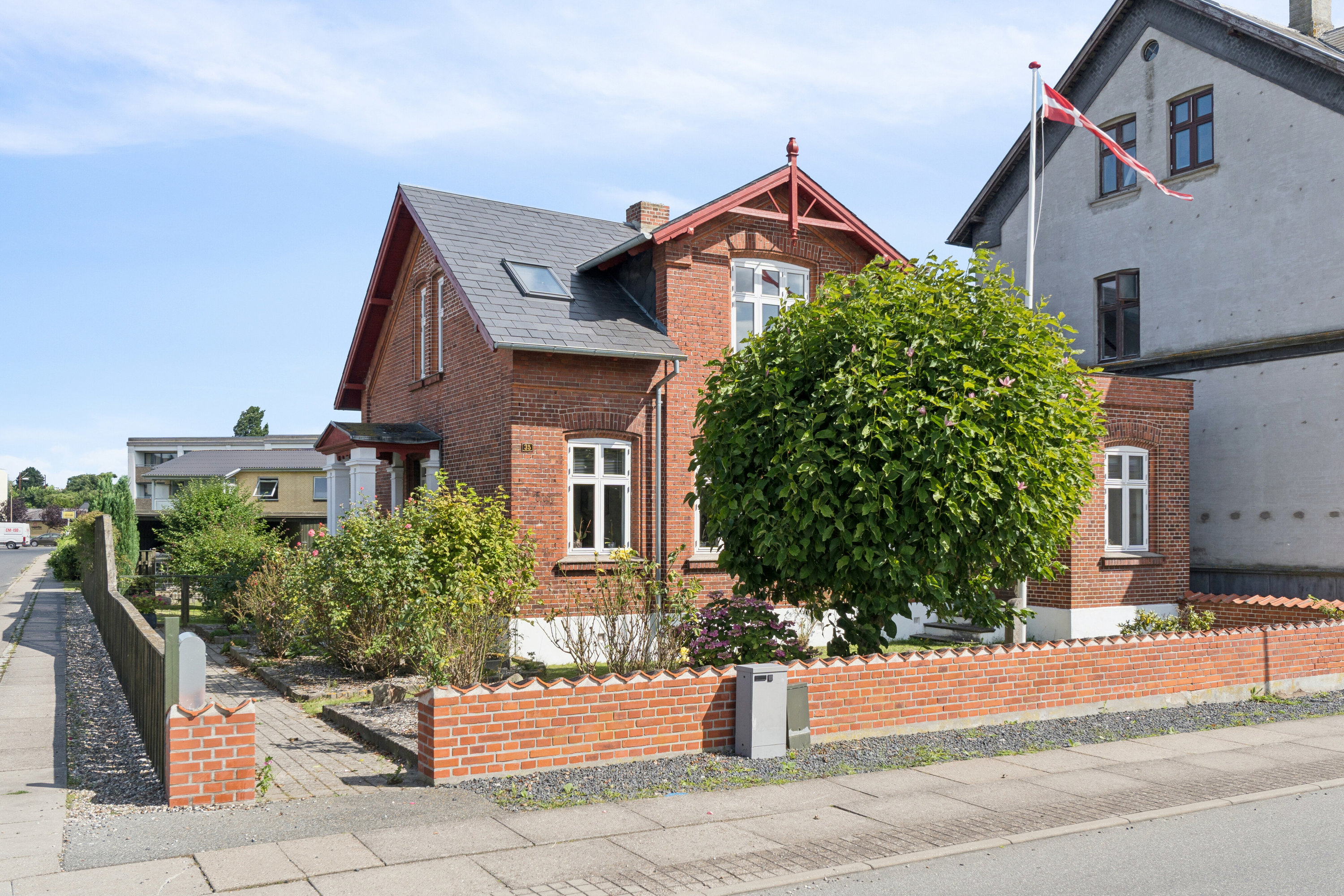 Fremhævet set fra vejen billede i fuldskærmstilstand. Billede af Christianslundsvej 35, 5800 Nyborg