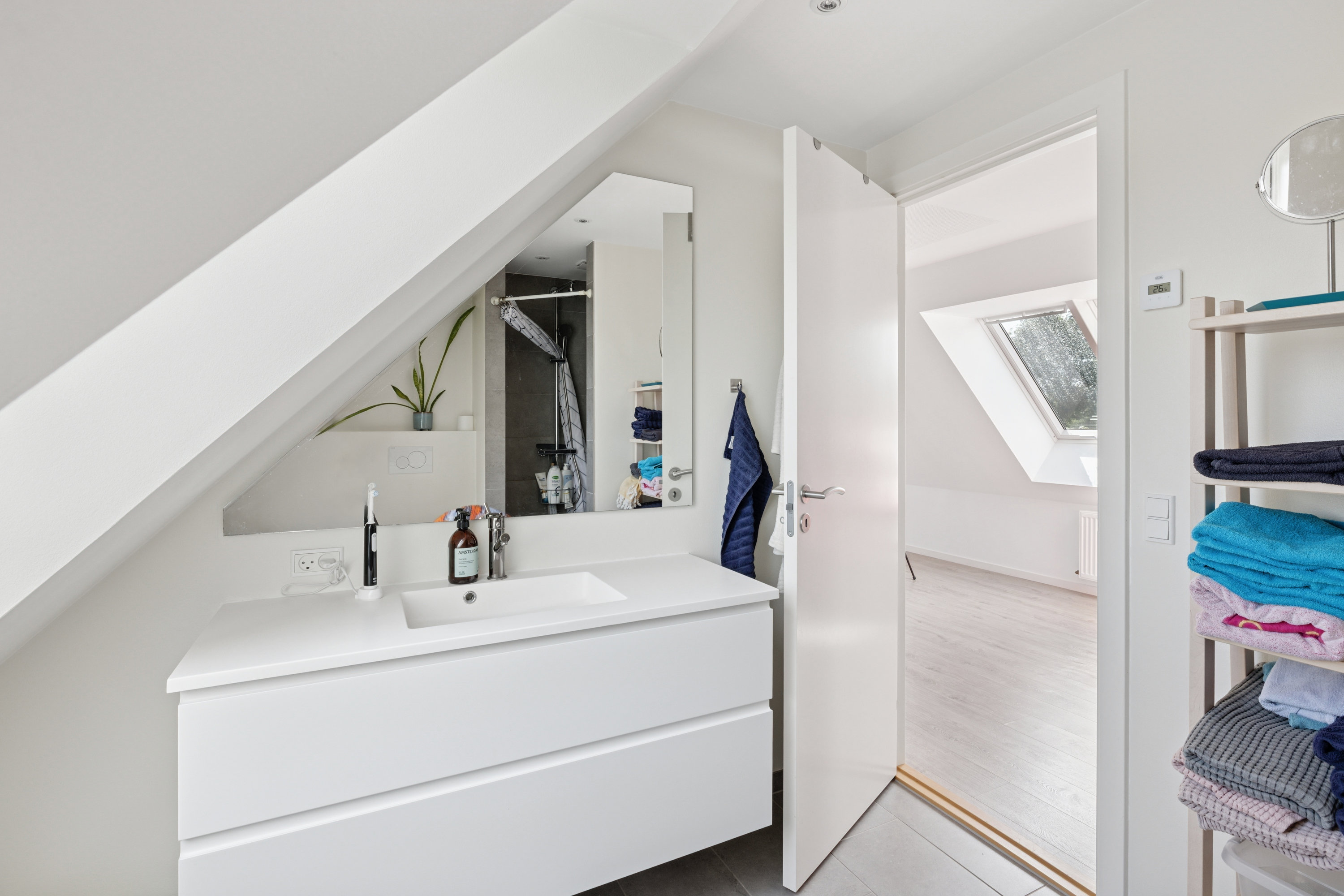 Fremhævet badeværelse billede i fuldskærmstilstand. Billede af Teglmarken 131, 8800 Viborg