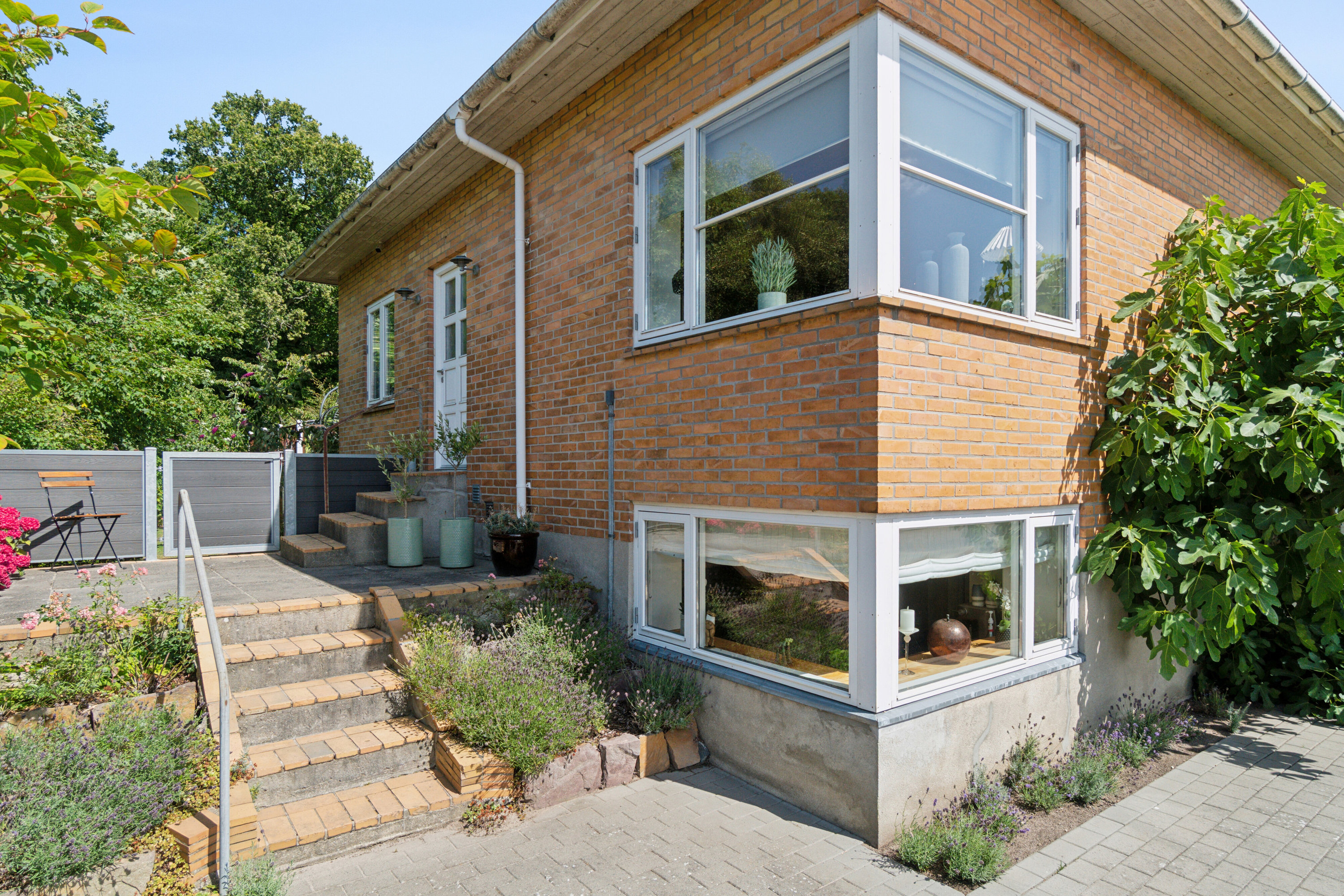 Fremhævet udendørs billede i fuldskærmstilstand. Billede af Nordskovvej 5, Rønne, 3700 Rønne