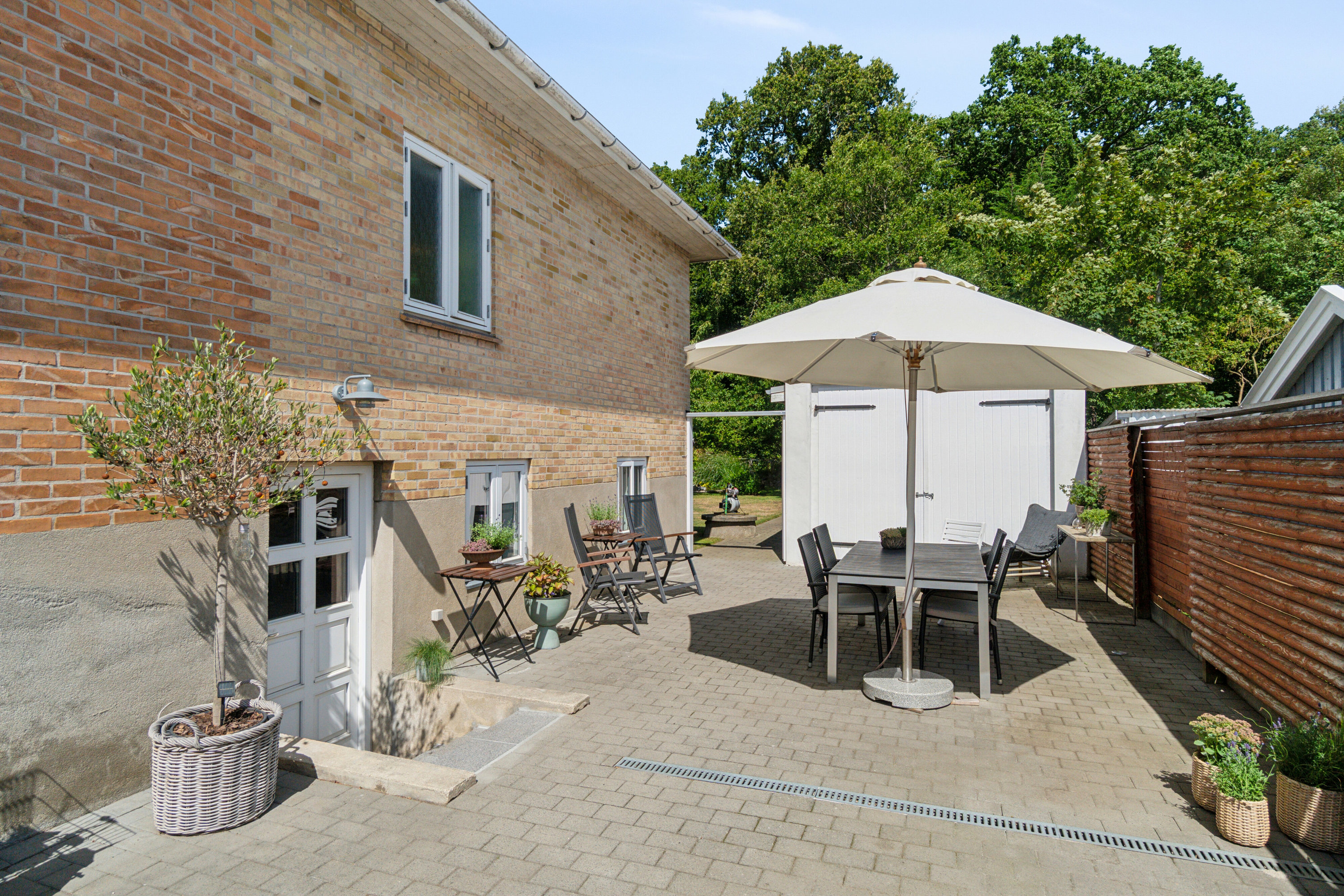 Fremhævet terrasse billede i fuldskærmstilstand. Billede af Nordskovvej 5, Rønne, 3700 Rønne