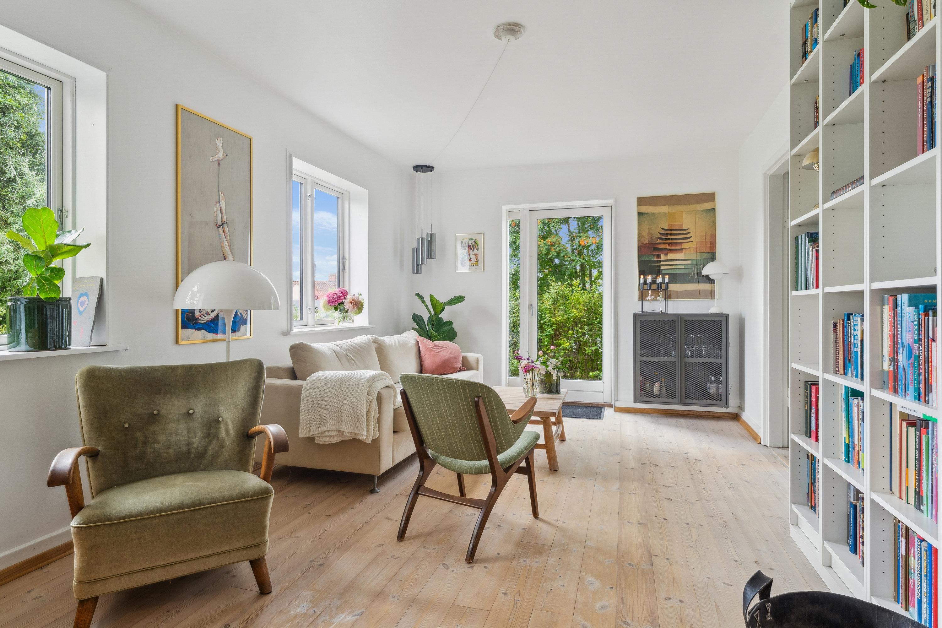 Fremhævet stue billede i fuldskærmstilstand. Billede af Udbyhøjvej 164, 8930 Randers NØ