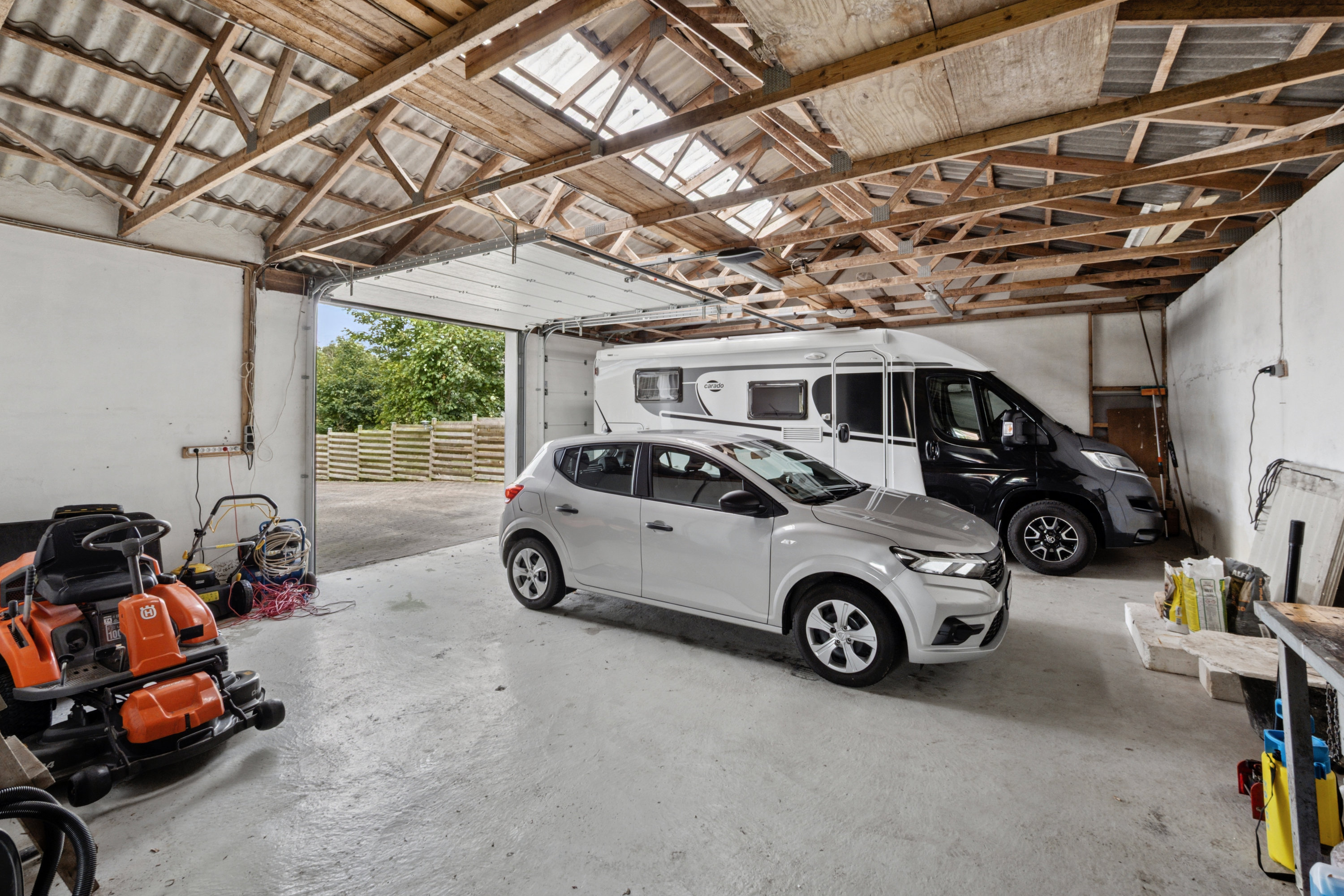 Fremhævet garage billede i fuldskærmstilstand. Billede af Virksundvej 79, 8831 Løgstrup