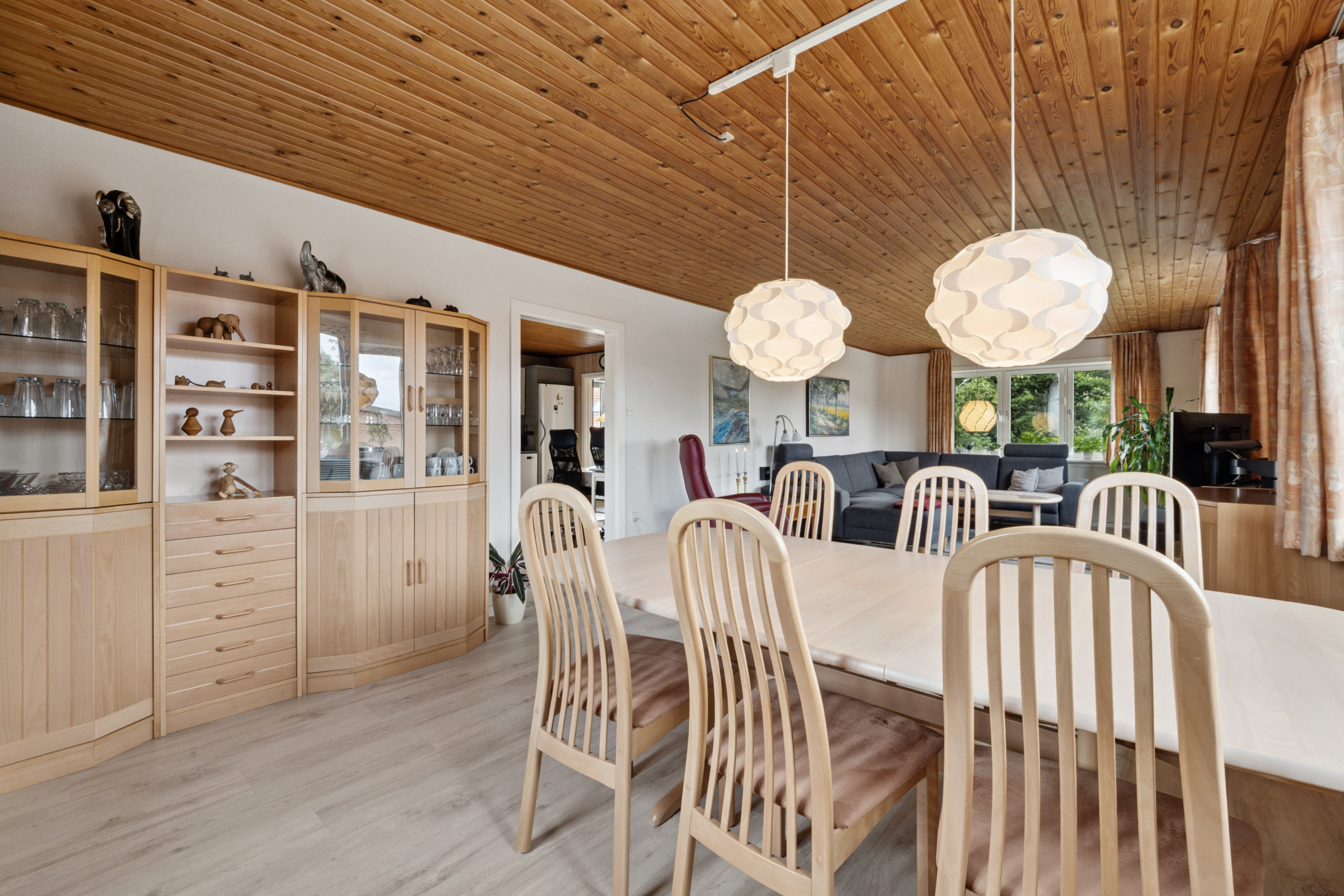 Fremhævet stue billede i fuldskærmstilstand. Billede af Virksundvej 79, 8831 Løgstrup