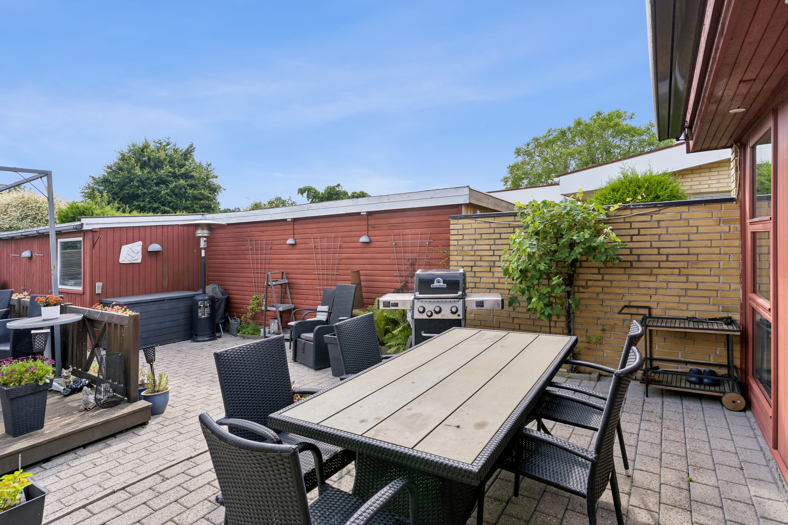 Fremhævet terrasse billede i fuldskærmstilstand. Billede af Køllegårdsvej 36, 2730 Herlev