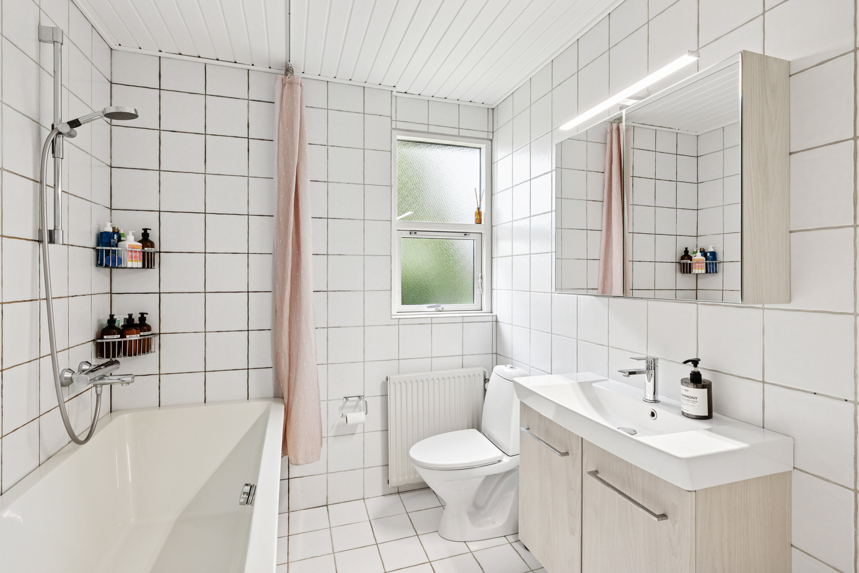 Fremhævet bad billede i fuldskærmstilstand. Billede af Egestien 4, Birgittelyst, 8800 Viborg