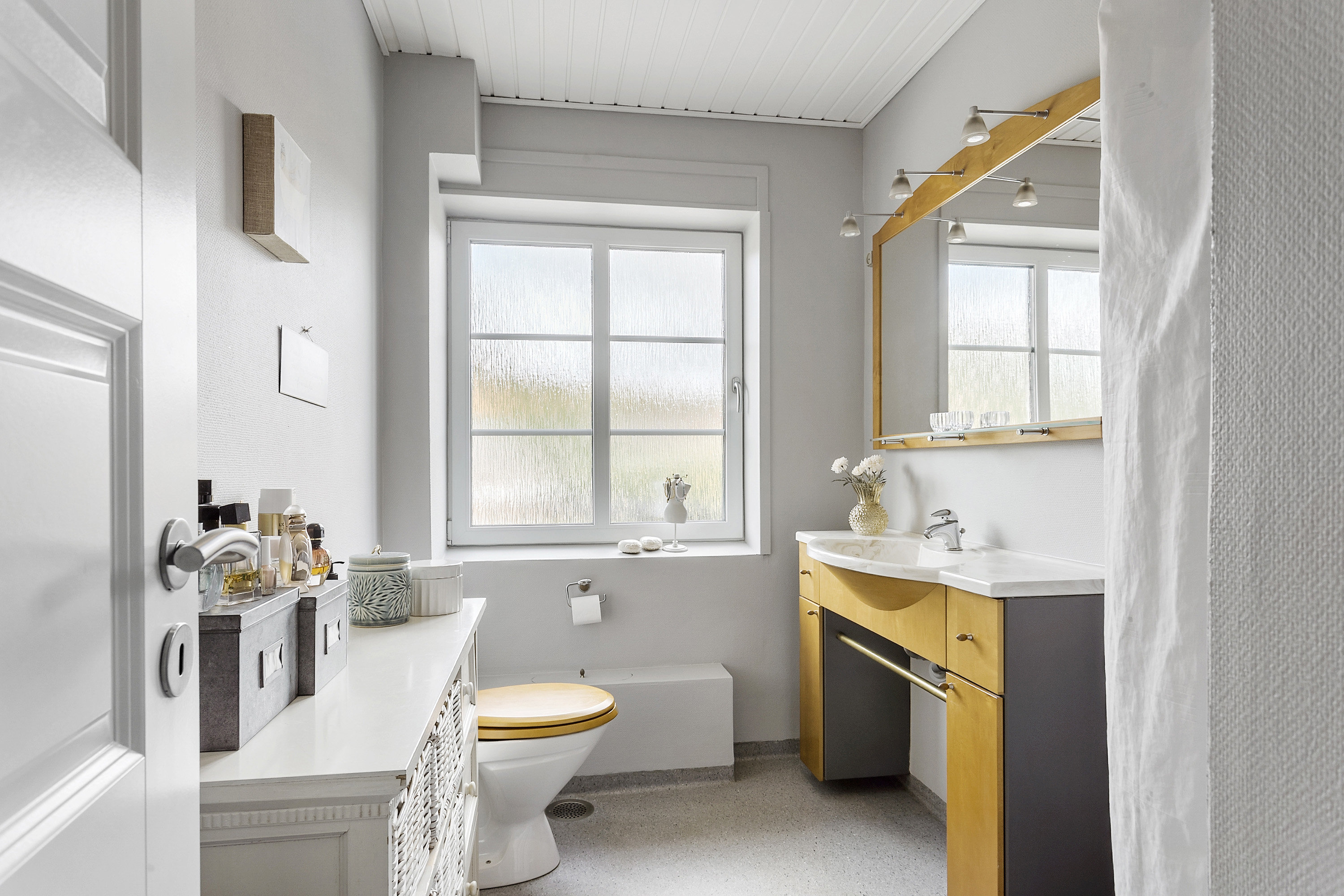 Fremhævet badeværelse billede i fuldskærmstilstand. Billede af Torvegade 13A, 6510 Gram