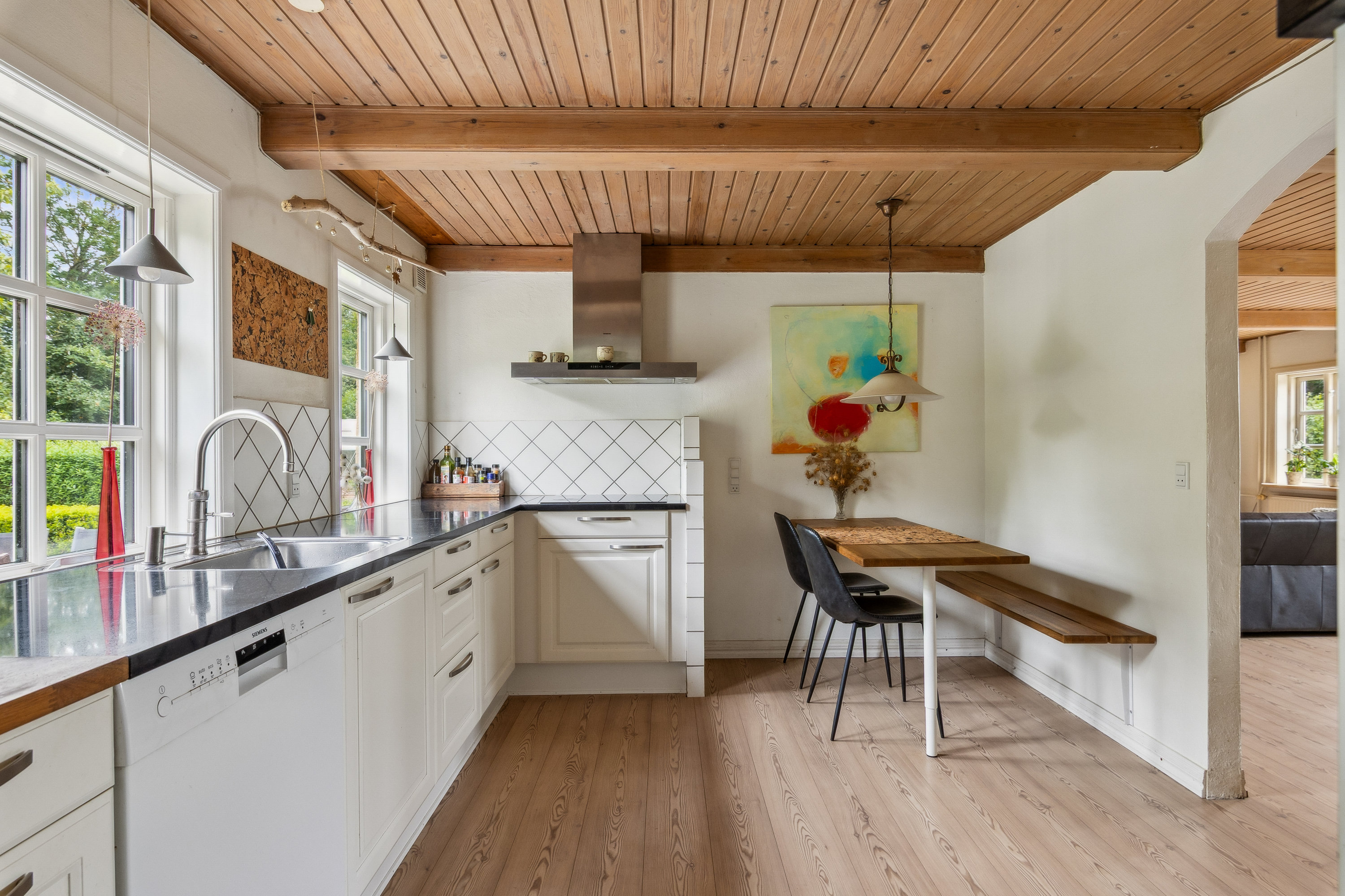 Fremhævet køkken billede i fuldskærmstilstand. Billede af Vinkelvej 267, Vinkel, 8800 Viborg