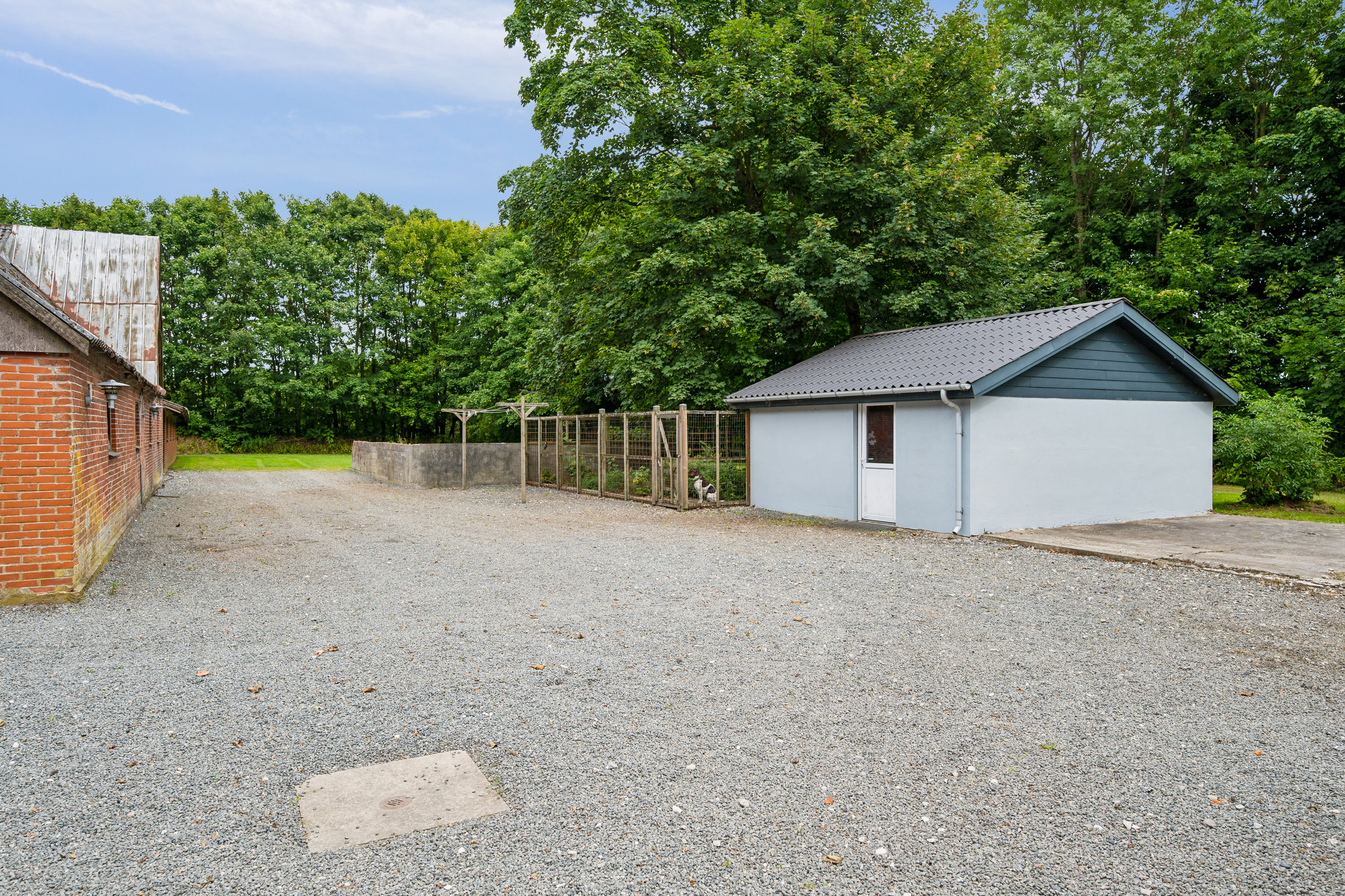 Fremhævet ejendom 1 billede i fuldskærmstilstand. Billede af Sandballevej 92, Grundfør, 8382 Hinnerup