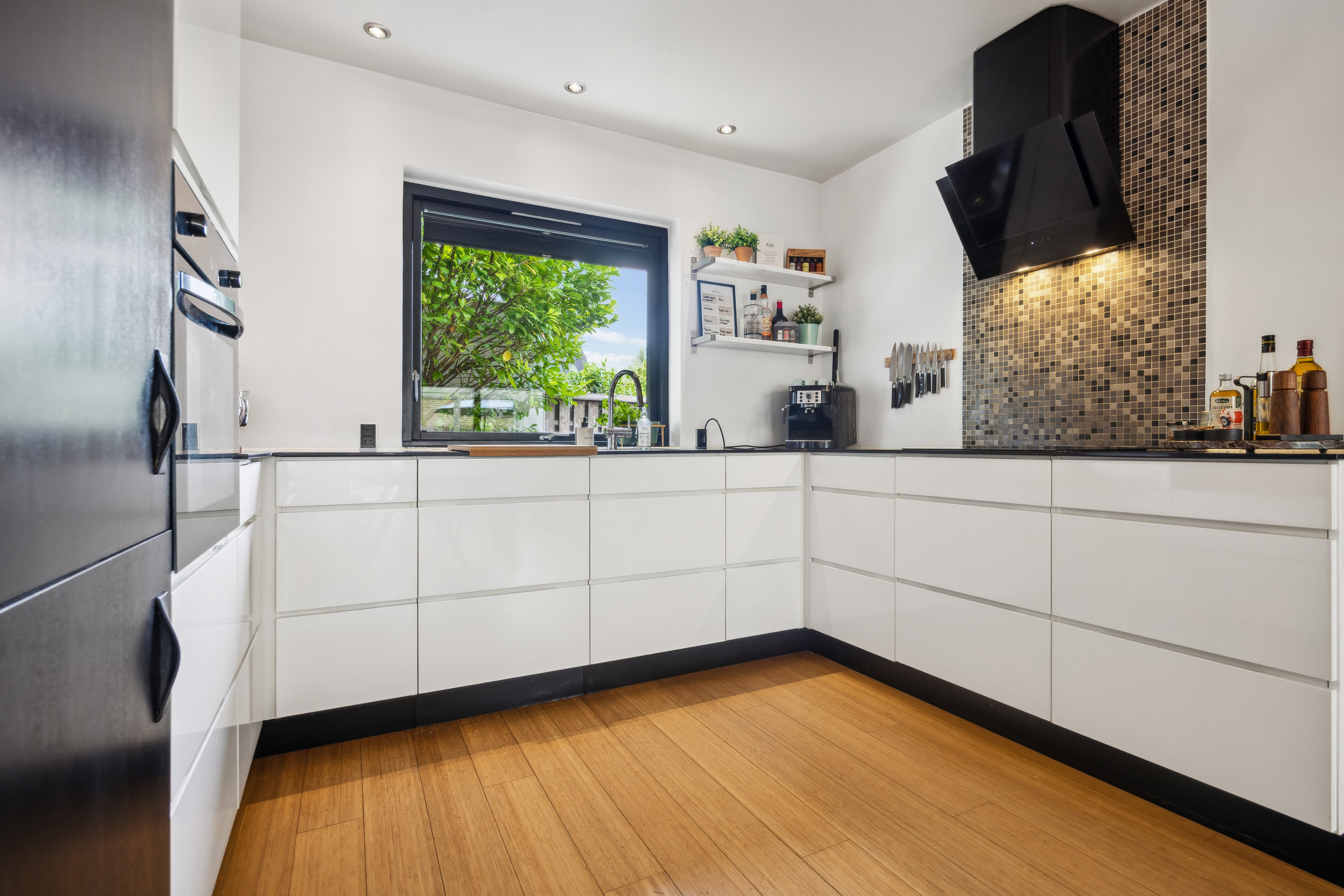 Miniaturebillede 2: køkken. Billede af Ellebæk 22, 9400 Nørresundby