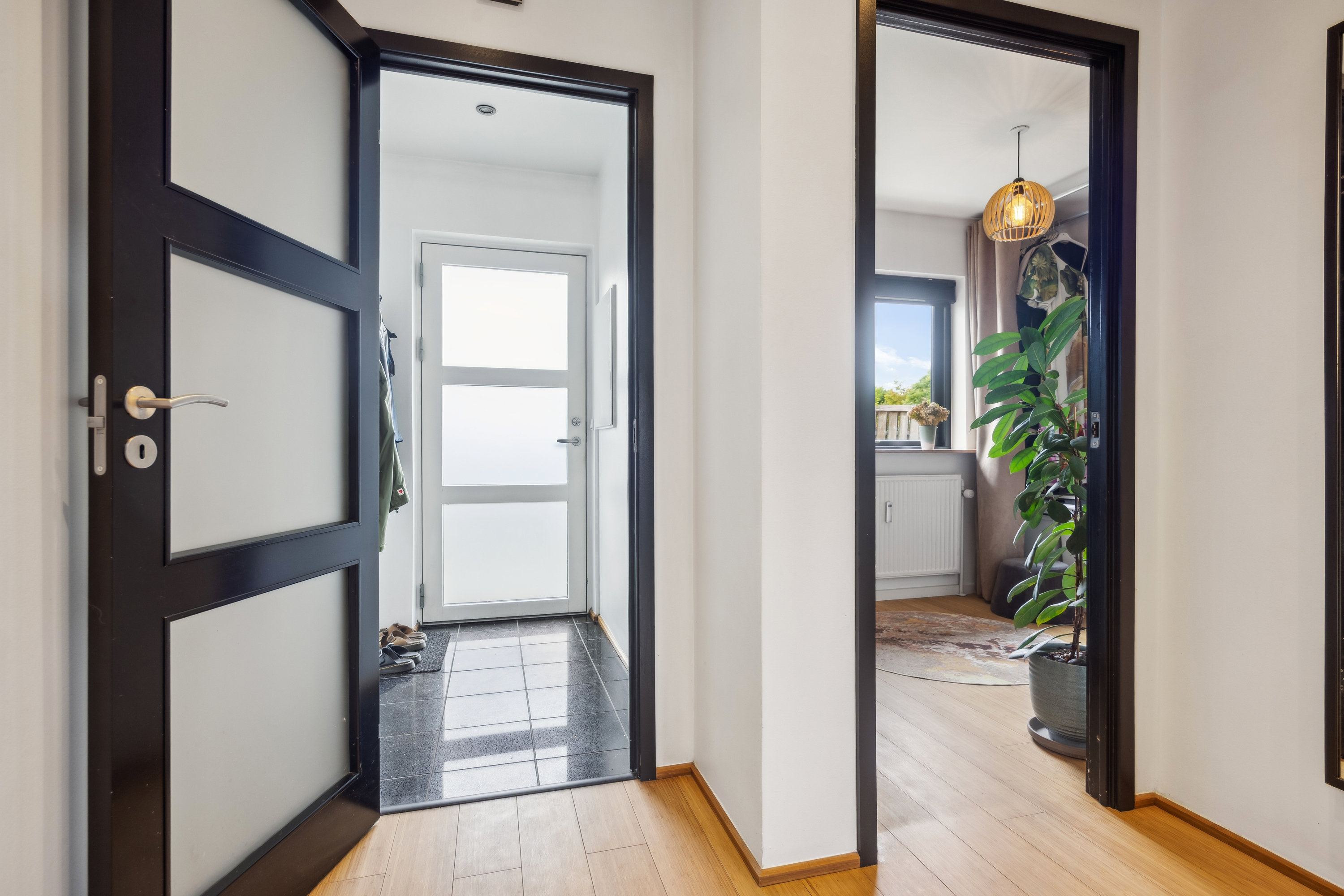 Fremhævet gang billede i fuldskærmstilstand. Billede af Ellebæk 22, 9400 Nørresundby