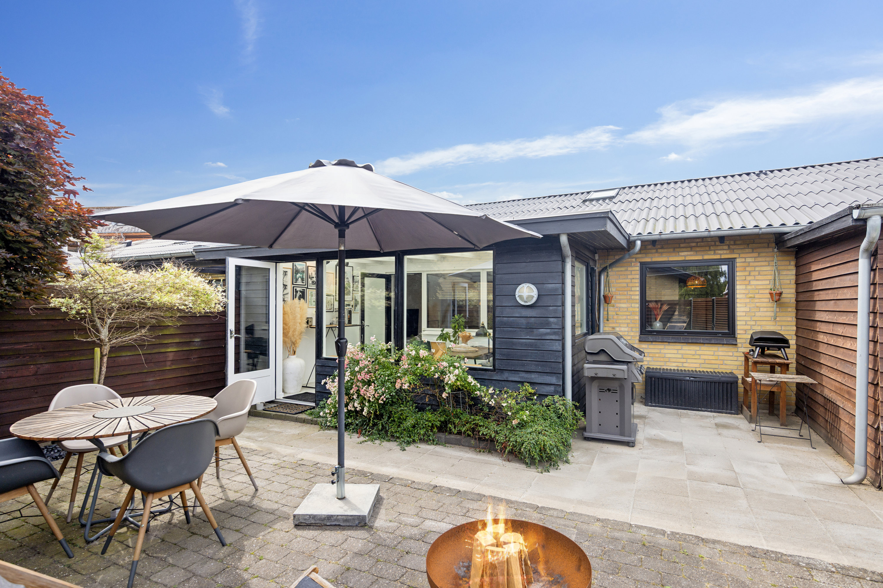 Miniaturebillede 1: ejendom 1. Billede af Ellebæk 22, 9400 Nørresundby