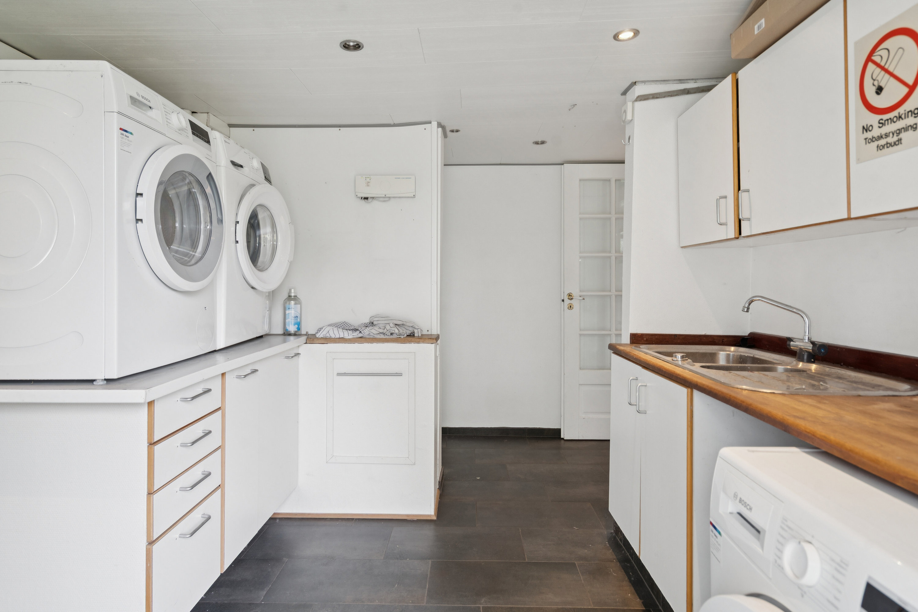 Fremhævet køkken billede i fuldskærmstilstand. Billede af Odensevej 307, Ladby, 5300 Kerteminde