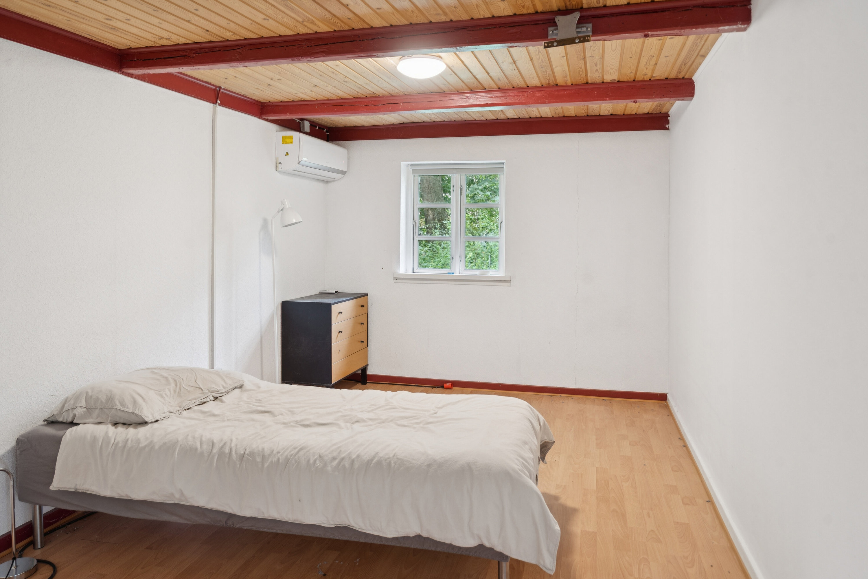 Fremhævet soveværelse billede i fuldskærmstilstand. Billede af Odensevej 307, Ladby, 5300 Kerteminde