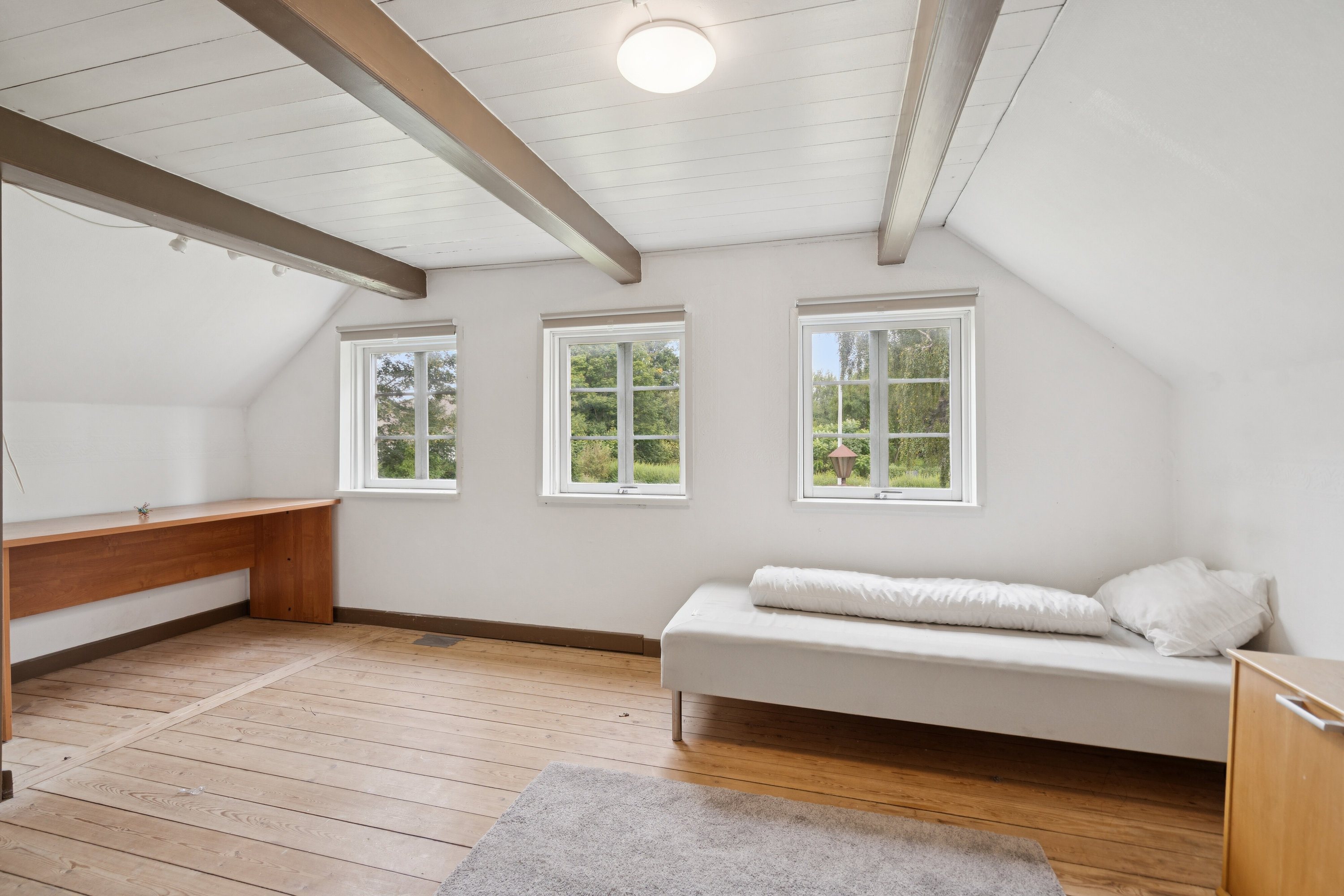 Fremhævet soveværelse billede i fuldskærmstilstand. Billede af Odensevej 307, Ladby, 5300 Kerteminde