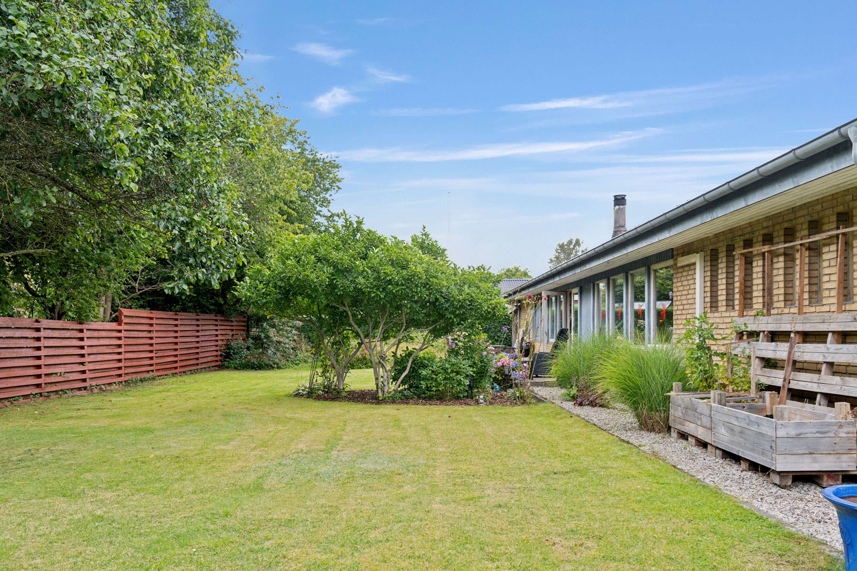 Fremhævet set fra haven billede i fuldskærmstilstand. Billede af Bukketornvej 36, Maglehøj, 3300 Frederiksværk