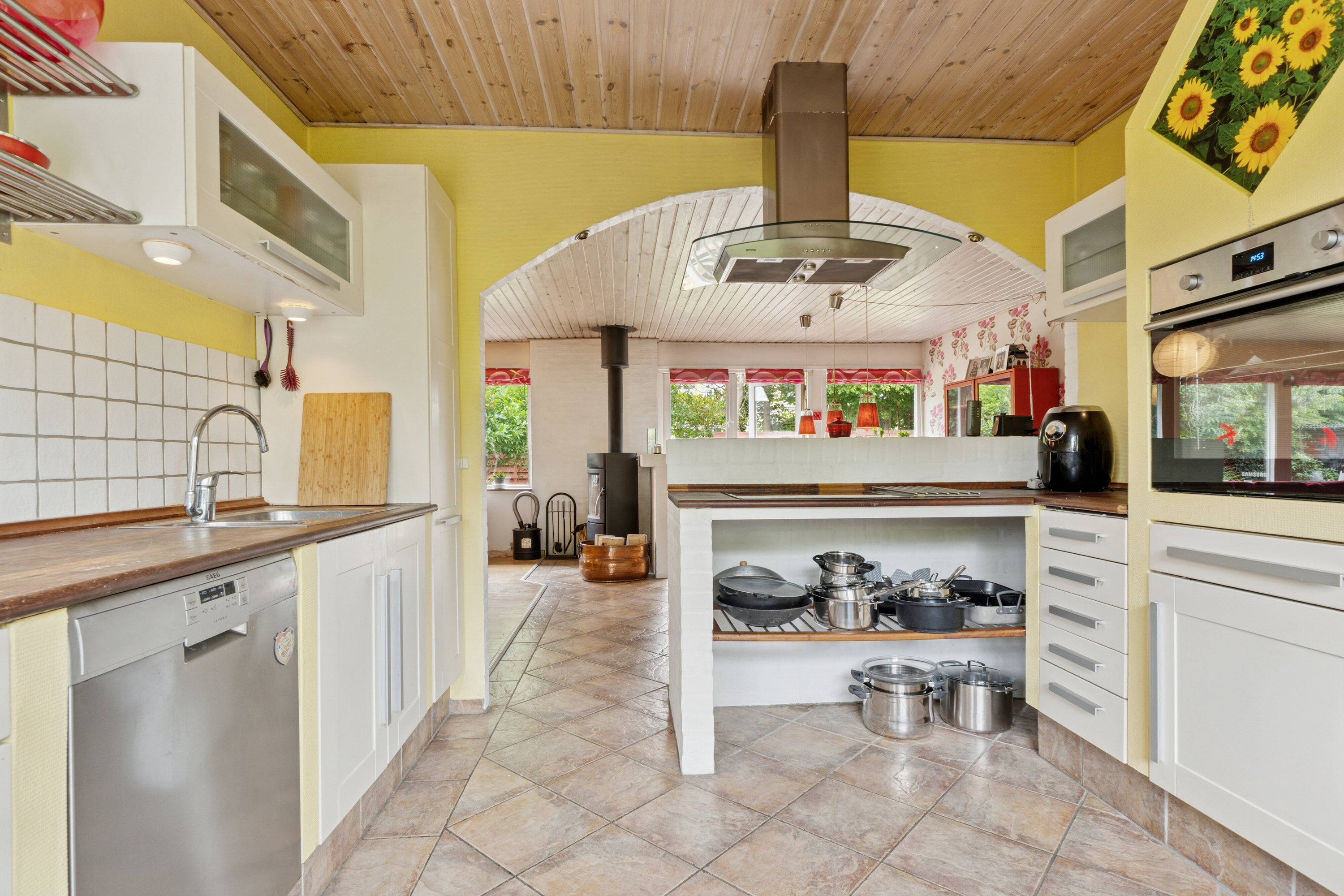 Fremhævet køkken billede i fuldskærmstilstand. Billede af Bukketornvej 36, Maglehøj, 3300 Frederiksværk