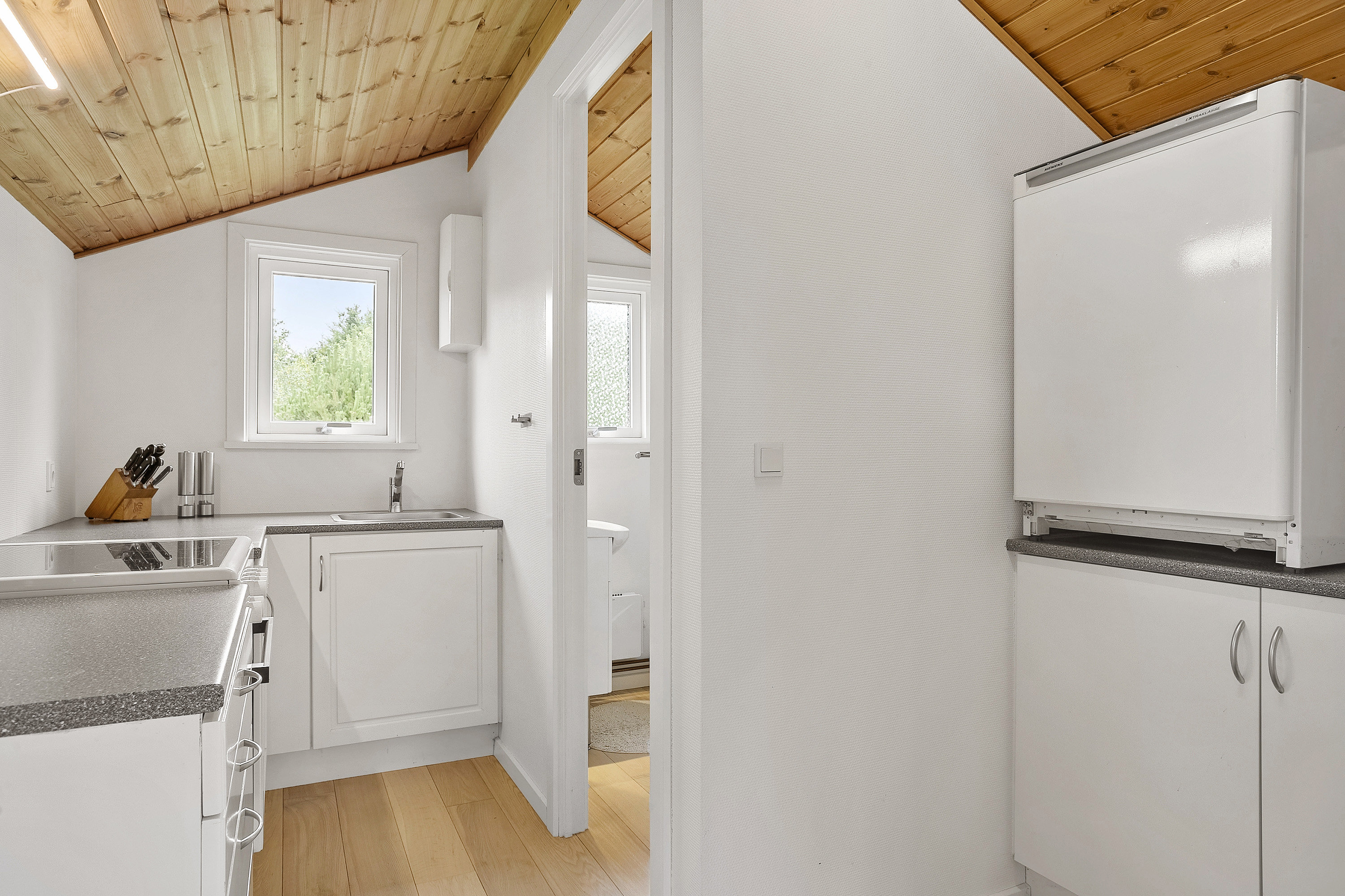 Fremhævet køkken billede i fuldskærmstilstand. Billede af Torpet 131, 6682 Hovborg