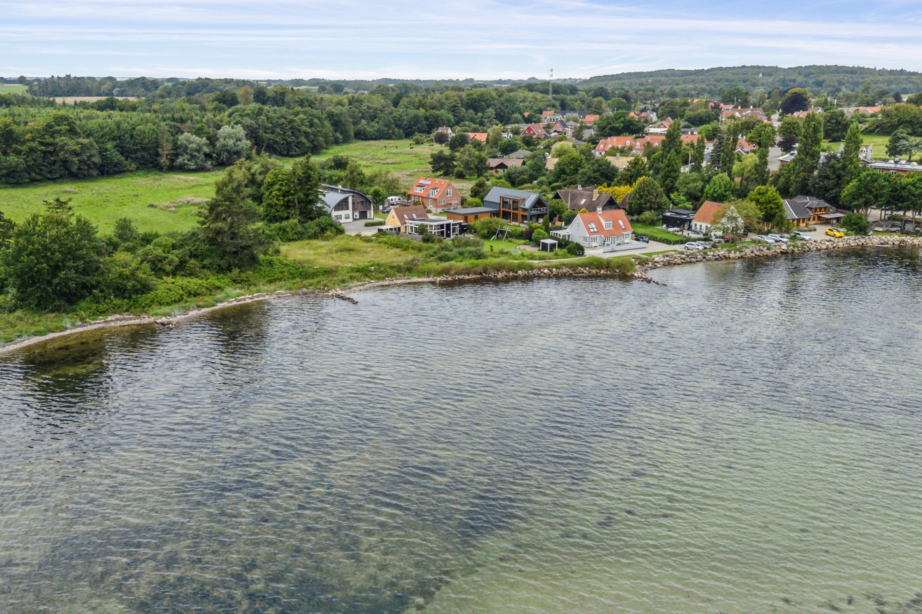 Fremhævet luftfoto billede i fuldskærmstilstand. Billede af Kystvej 27, Lundeborg, 5874 Hesselager