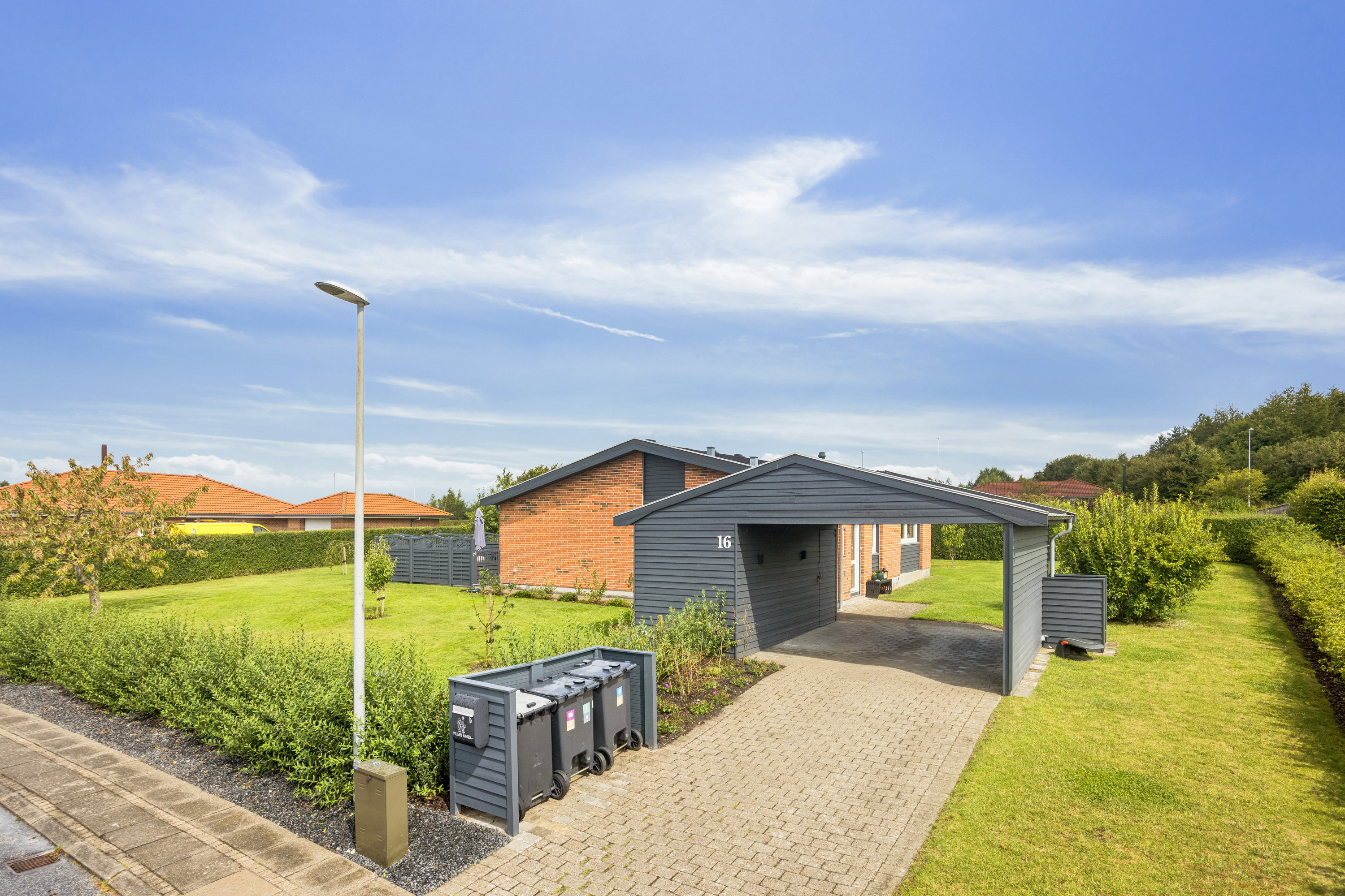 Fremhævet ejendom billede i fuldskærmstilstand. Billede af Granvænget 16, 8990 Fårup