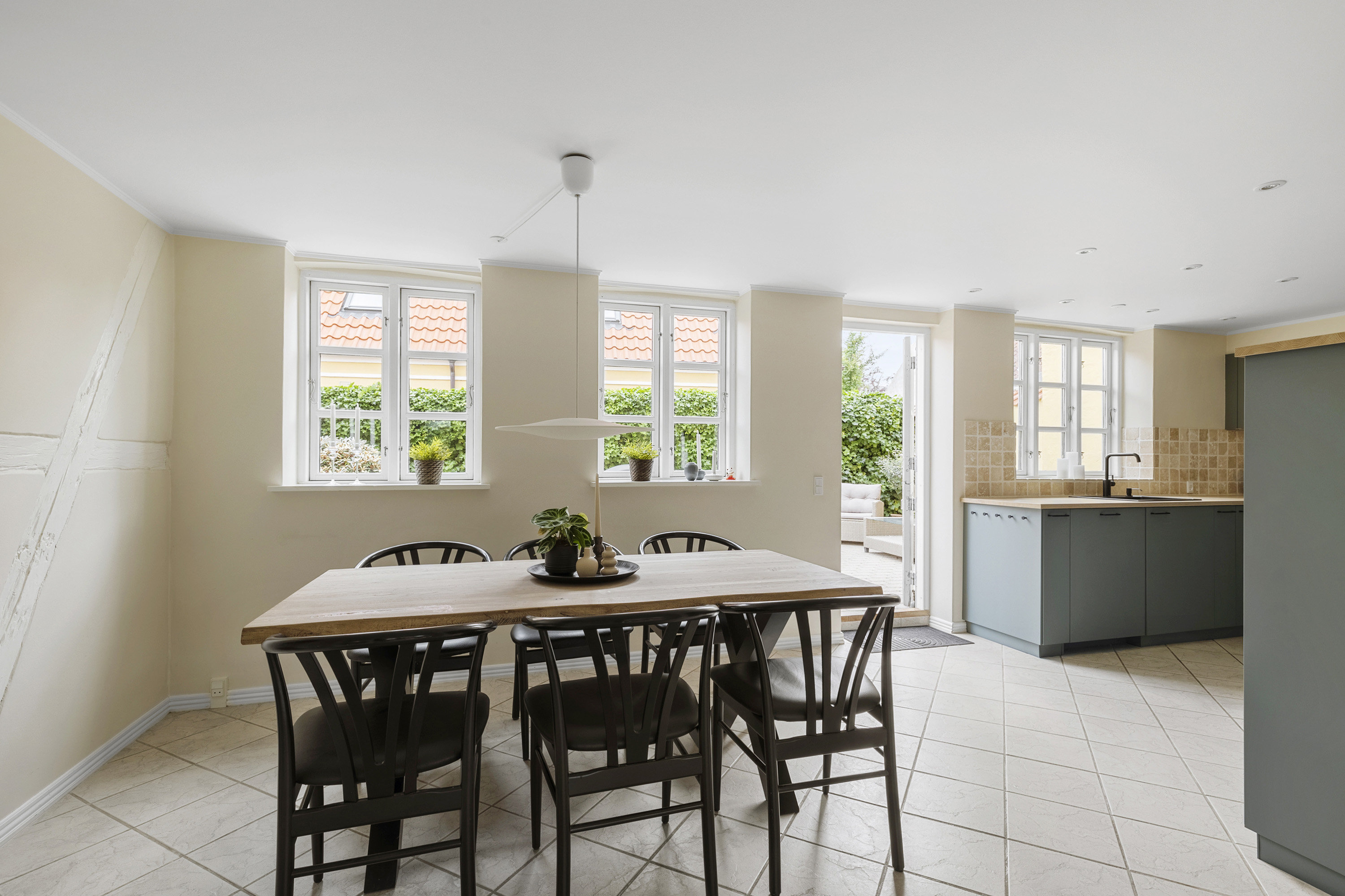 Fremhævet køkken/alrum billede i fuldskærmstilstand. Billede af Algade 7, 4220 Korsør