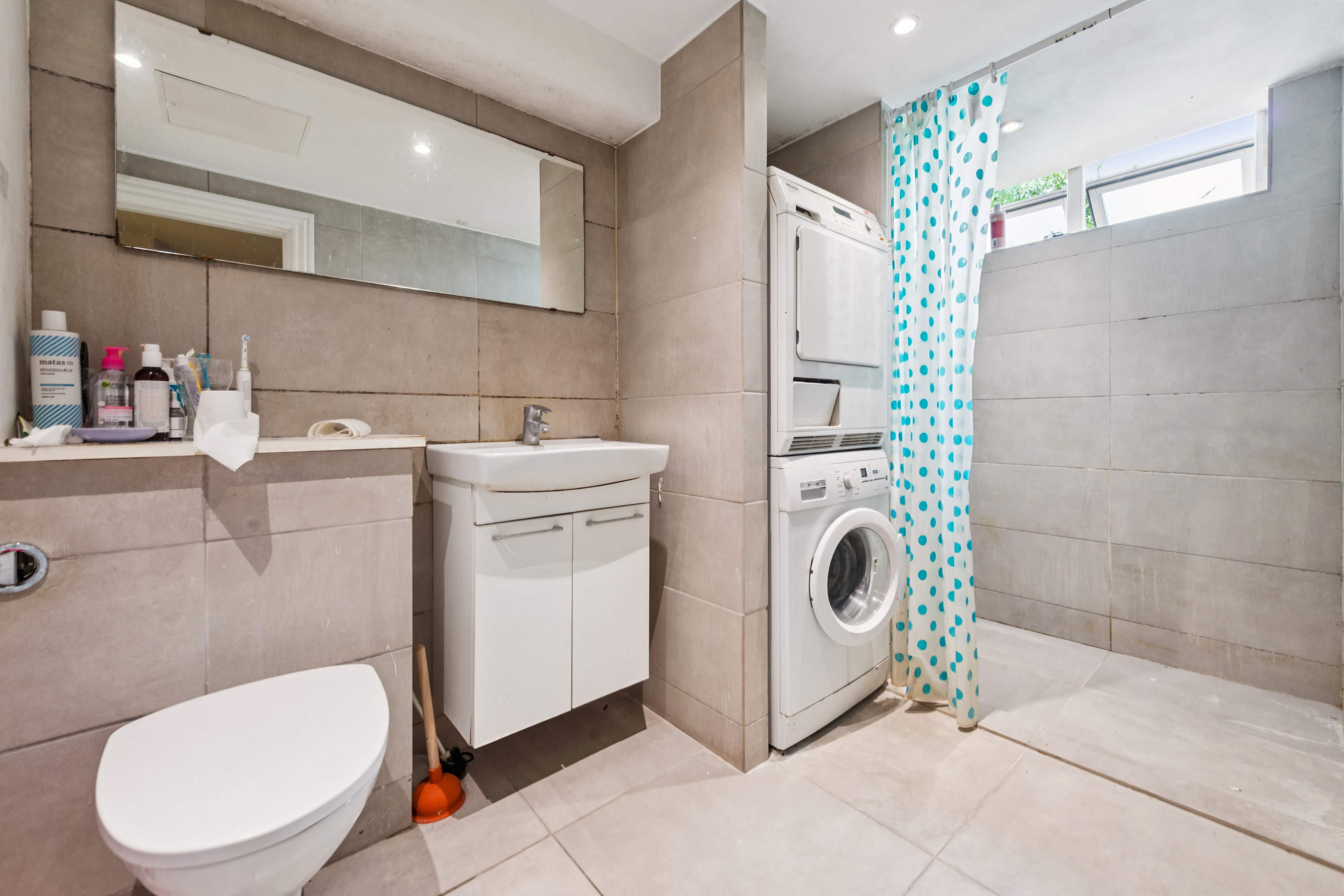 Fremhævet badeværelse, kælder billede i fuldskærmstilstand. Billede af Husumvej 29, 2700 Brønshøj