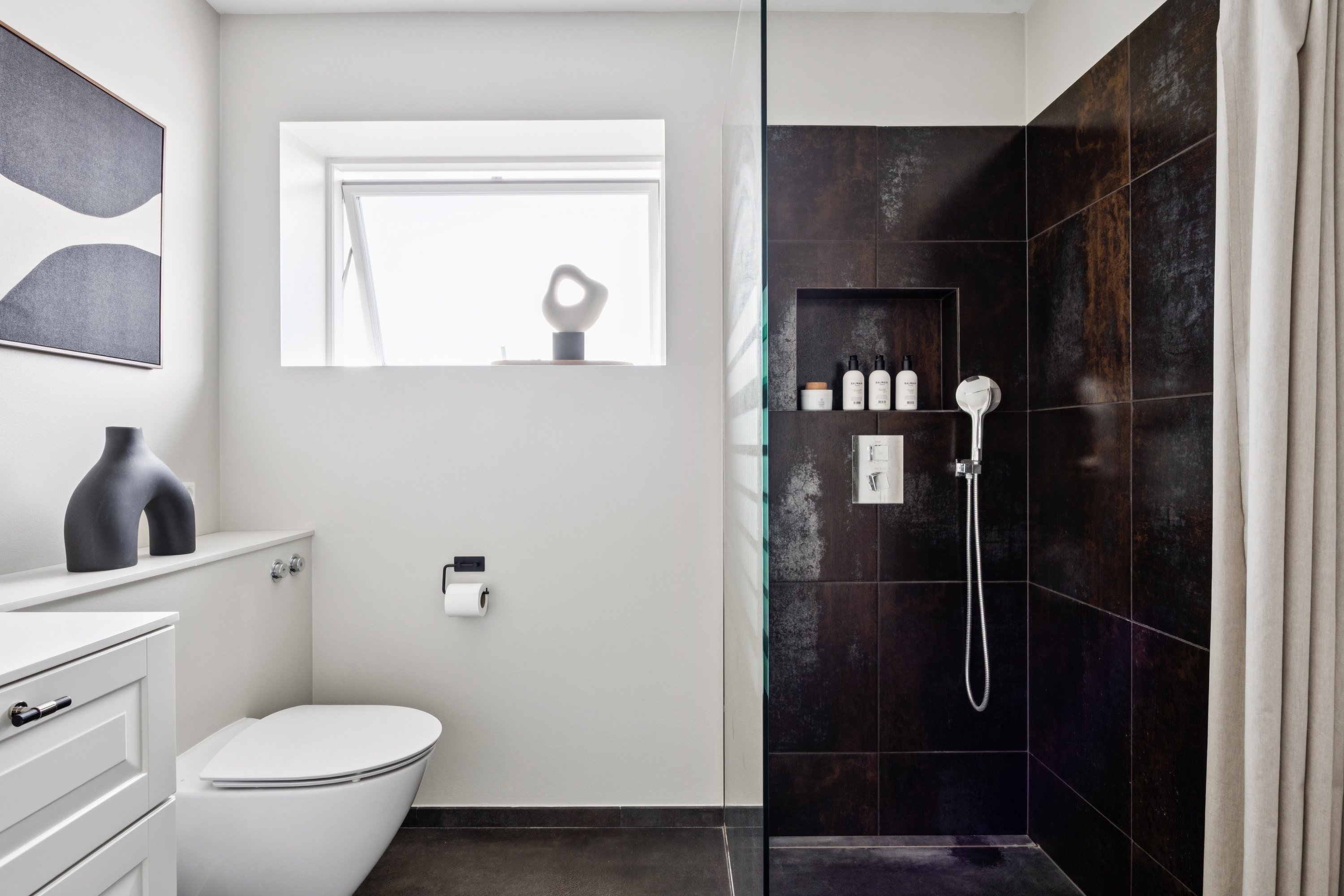 Fremhævet badeværelse billede i fuldskærmstilstand. Billede af Åstræde 19, Strøby Egede, 4600 Køge