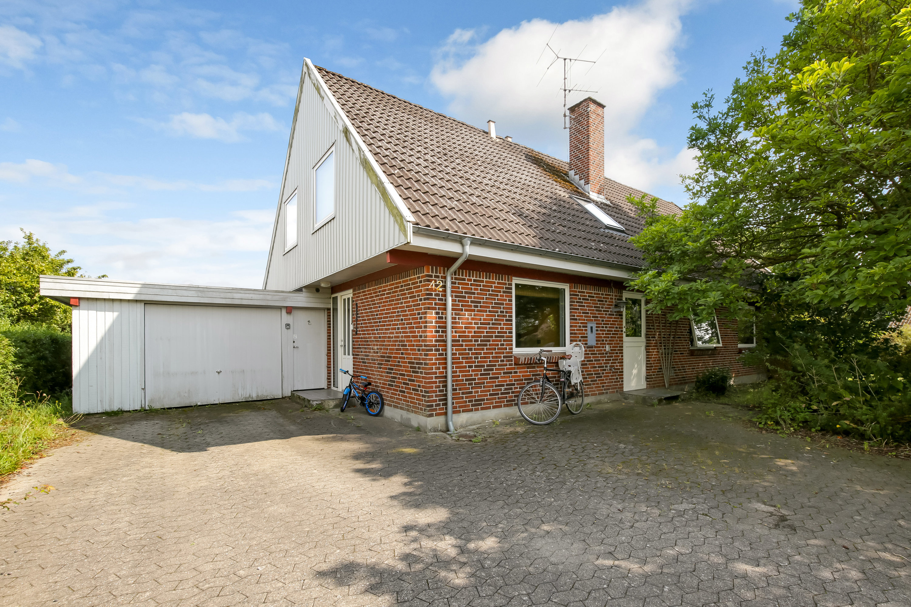 Fremhævet ejendommen billede i fuldskærmstilstand. Billede af Poppelvej 42, 8550 Ryomgård