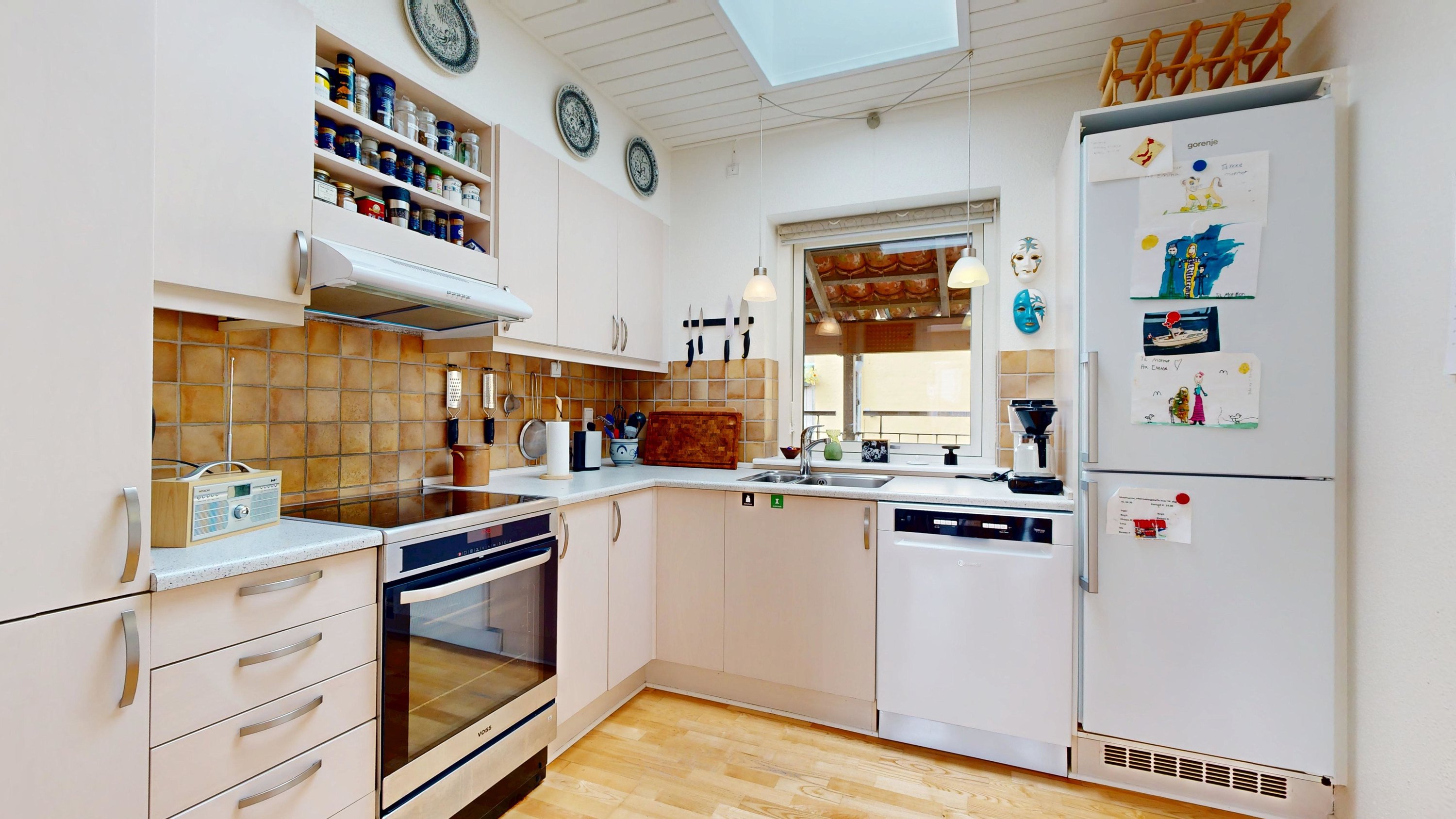 Fremhævet køkken billede i fuldskærmstilstand. Billede af Lillesøvej 21, 1. 6., 8660 Skanderborg