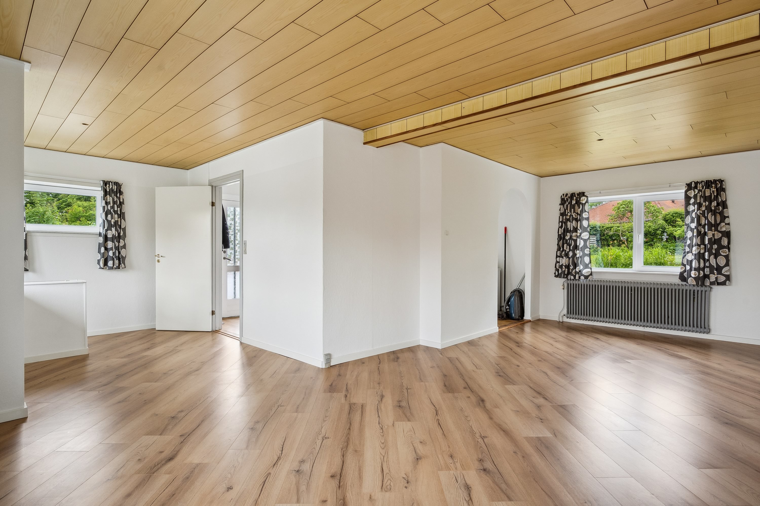 Miniaturebillede 2: stue. Billede af Aldershøjvej 28, 9800 Hjørring