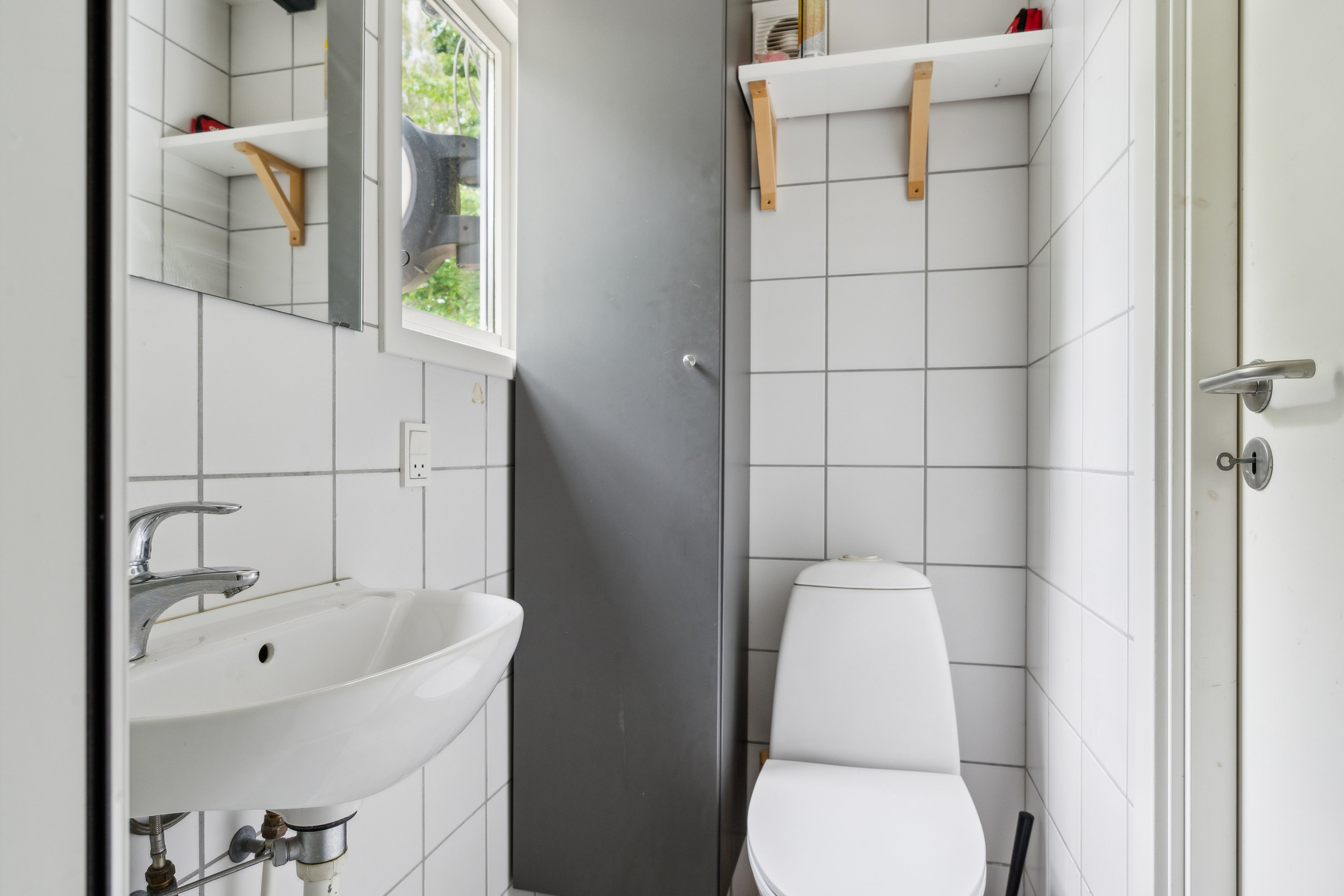 Fremhævet badeværelse billede i fuldskærmstilstand. Billede af Sogneskellet 6, 8250 Egå