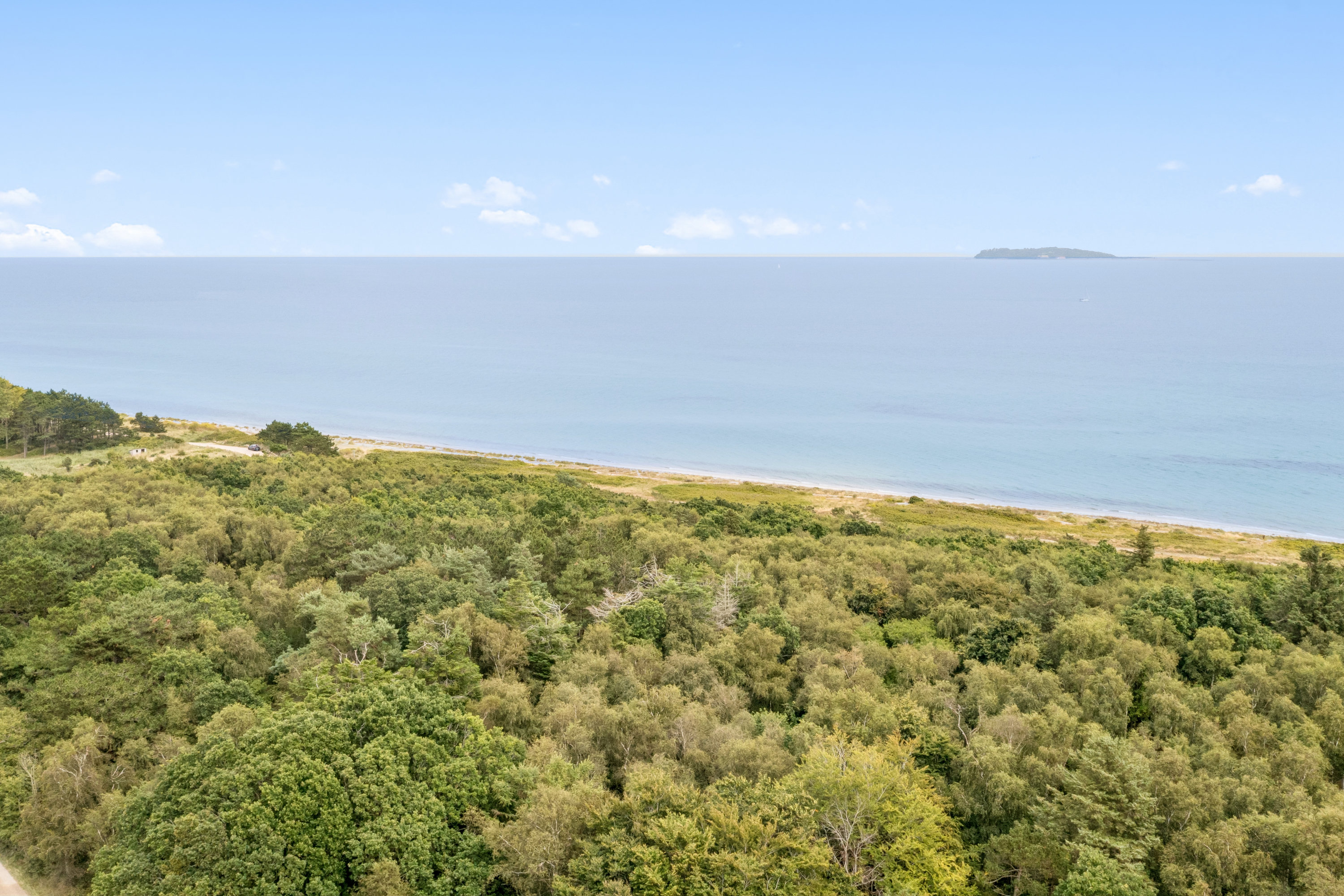 Fremhævet omgivelser billede i fuldskærmstilstand. Billede af Kristoffervejen 56, pcl. 5., Elsegårde, 8400 Ebeltoft