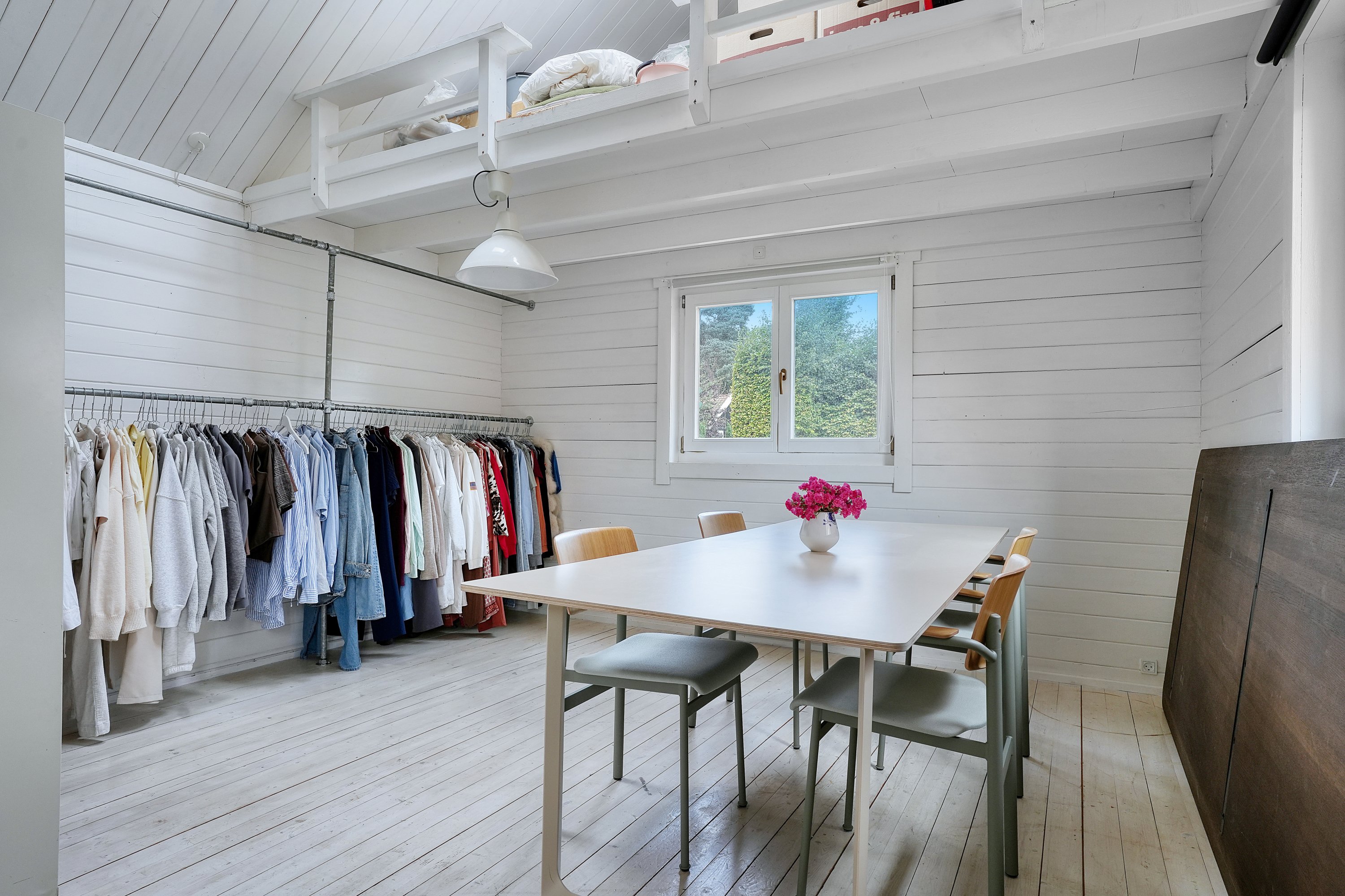 Fremhævet udhus billede i fuldskærmstilstand. Billede af Ventegodtsvej 5, Kildekrog, 3100 Hornbæk