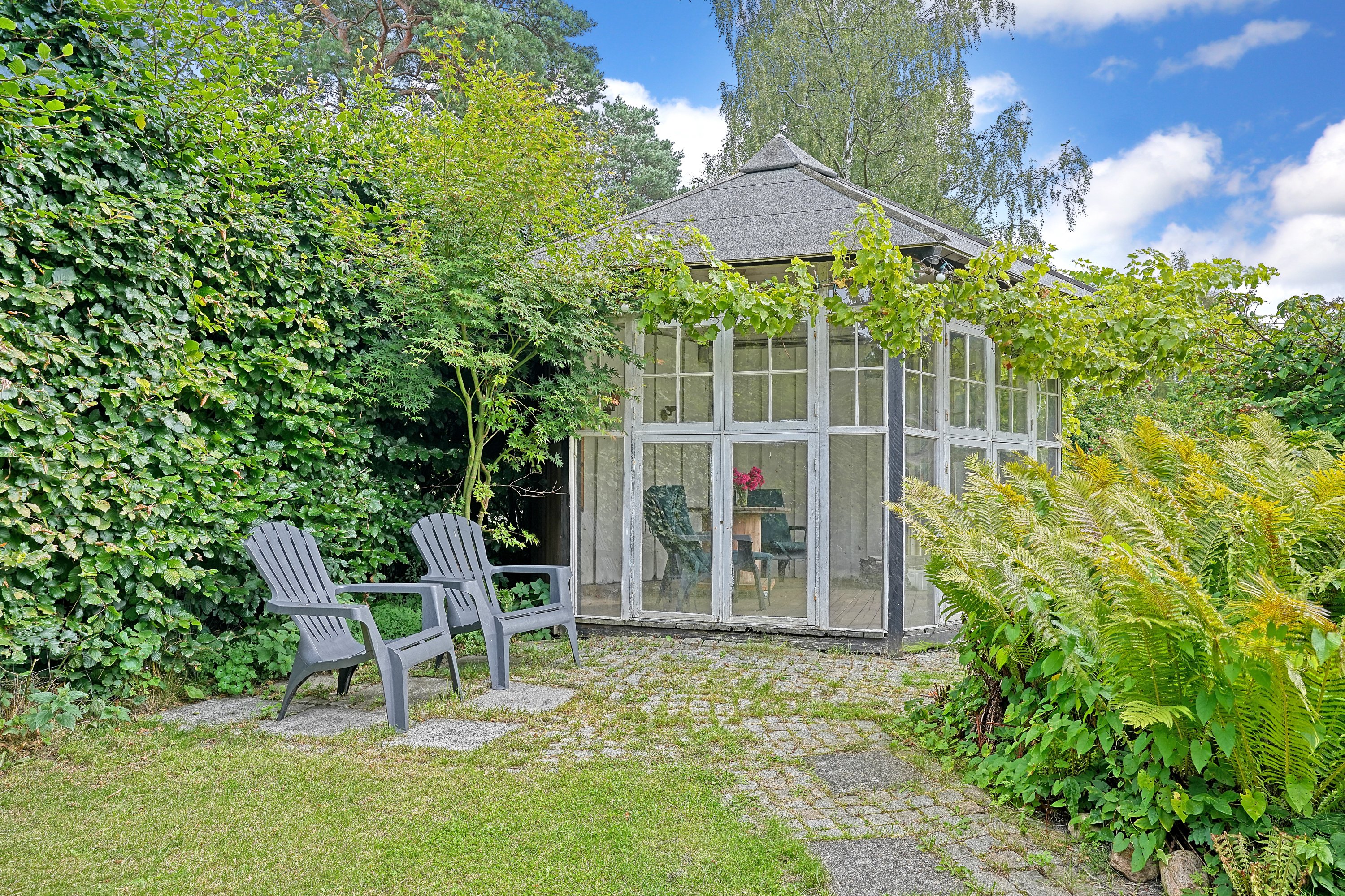 Fremhævet have billede i fuldskærmstilstand. Billede af Ventegodtsvej 5, Kildekrog, 3100 Hornbæk