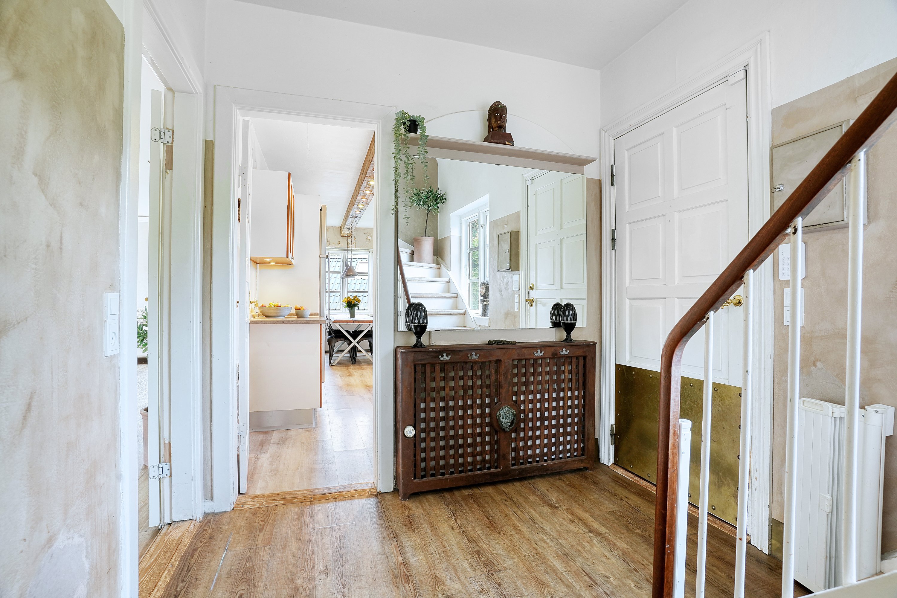 Fremhævet entré billede i fuldskærmstilstand. Billede af Ventegodtsvej 5, Kildekrog, 3100 Hornbæk