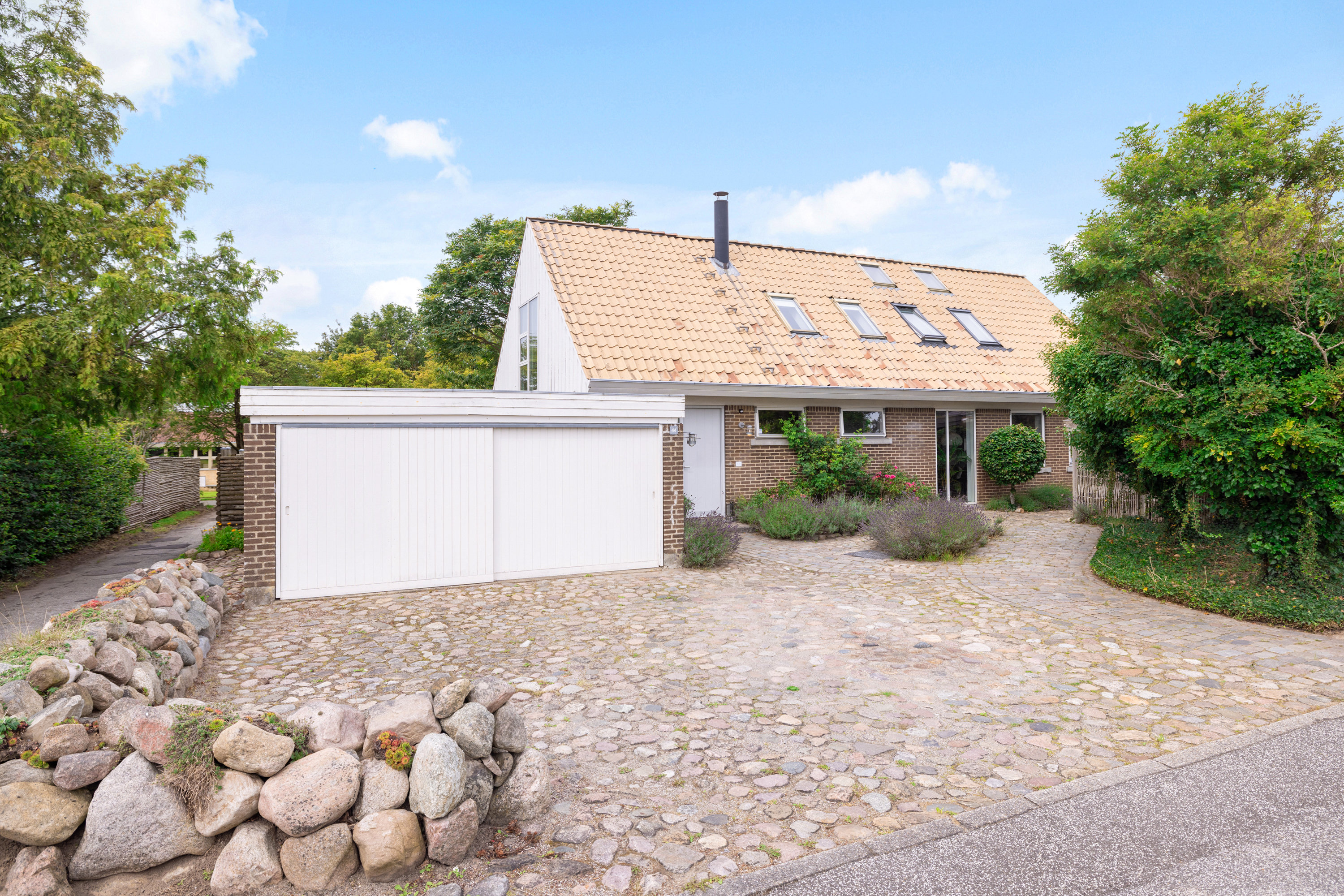 Fremhævet  billede i fuldskærmstilstand. Billede af Tåstumvænget 44, 8381 Tilst