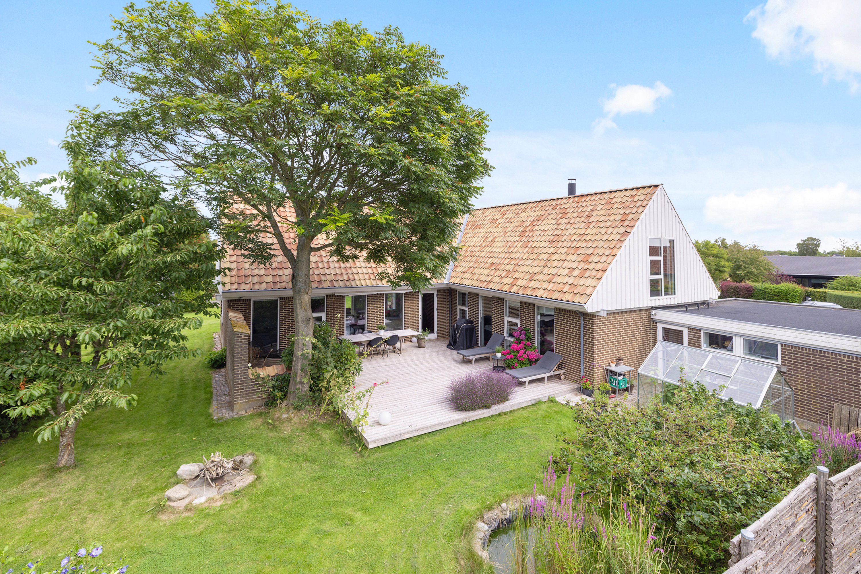 Miniaturebillede 1: . Billede af Tåstumvænget 44, 8381 Tilst