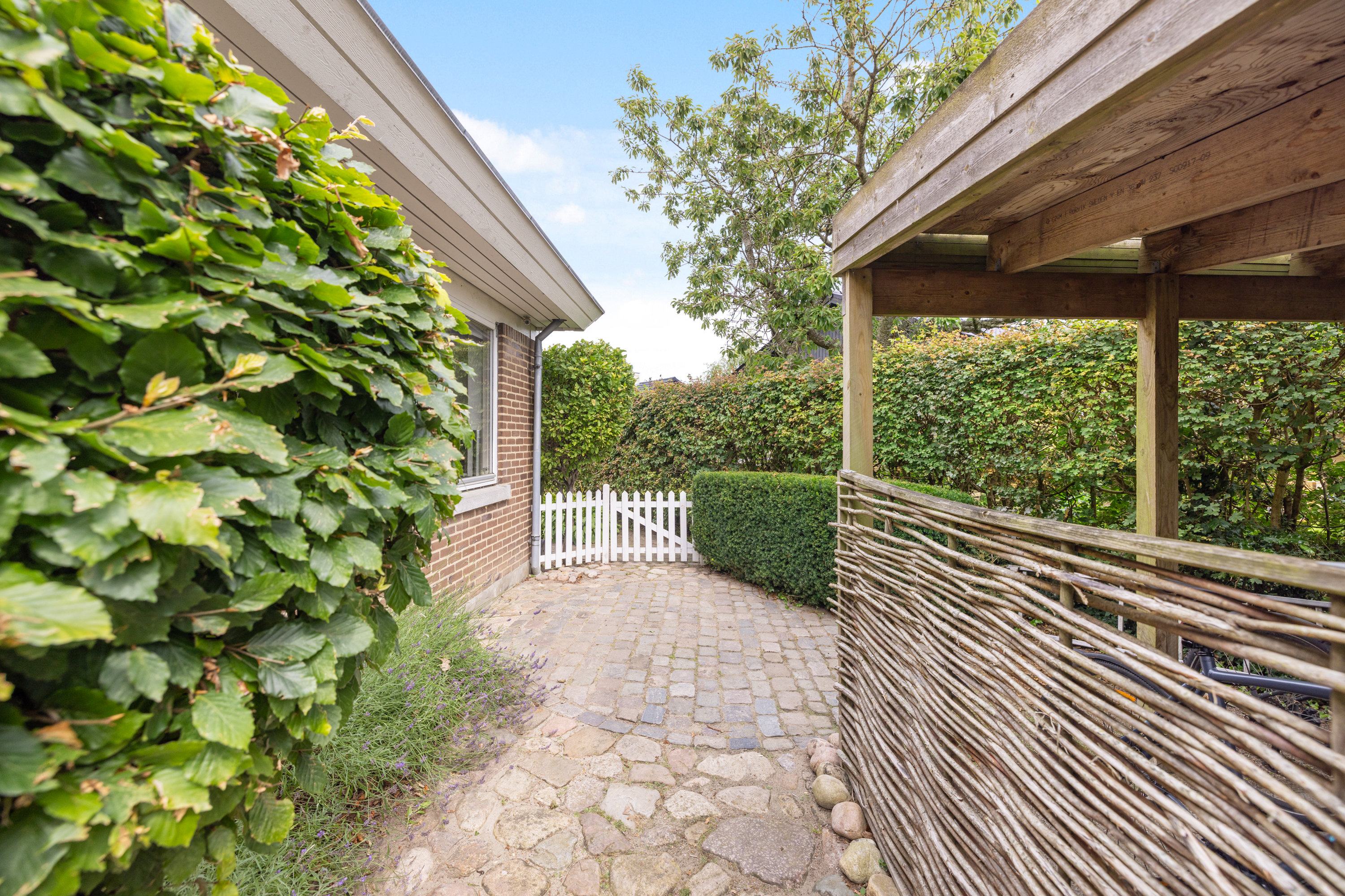 Fremhævet  billede i fuldskærmstilstand. Billede af Tåstumvænget 44, 8381 Tilst