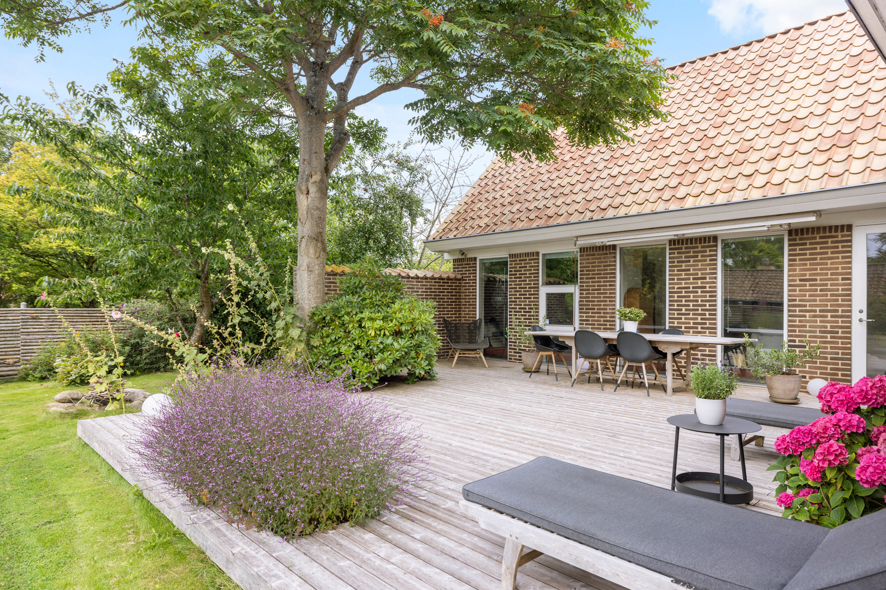 Fremhævet  billede i fuldskærmstilstand. Billede af Tåstumvænget 44, 8381 Tilst