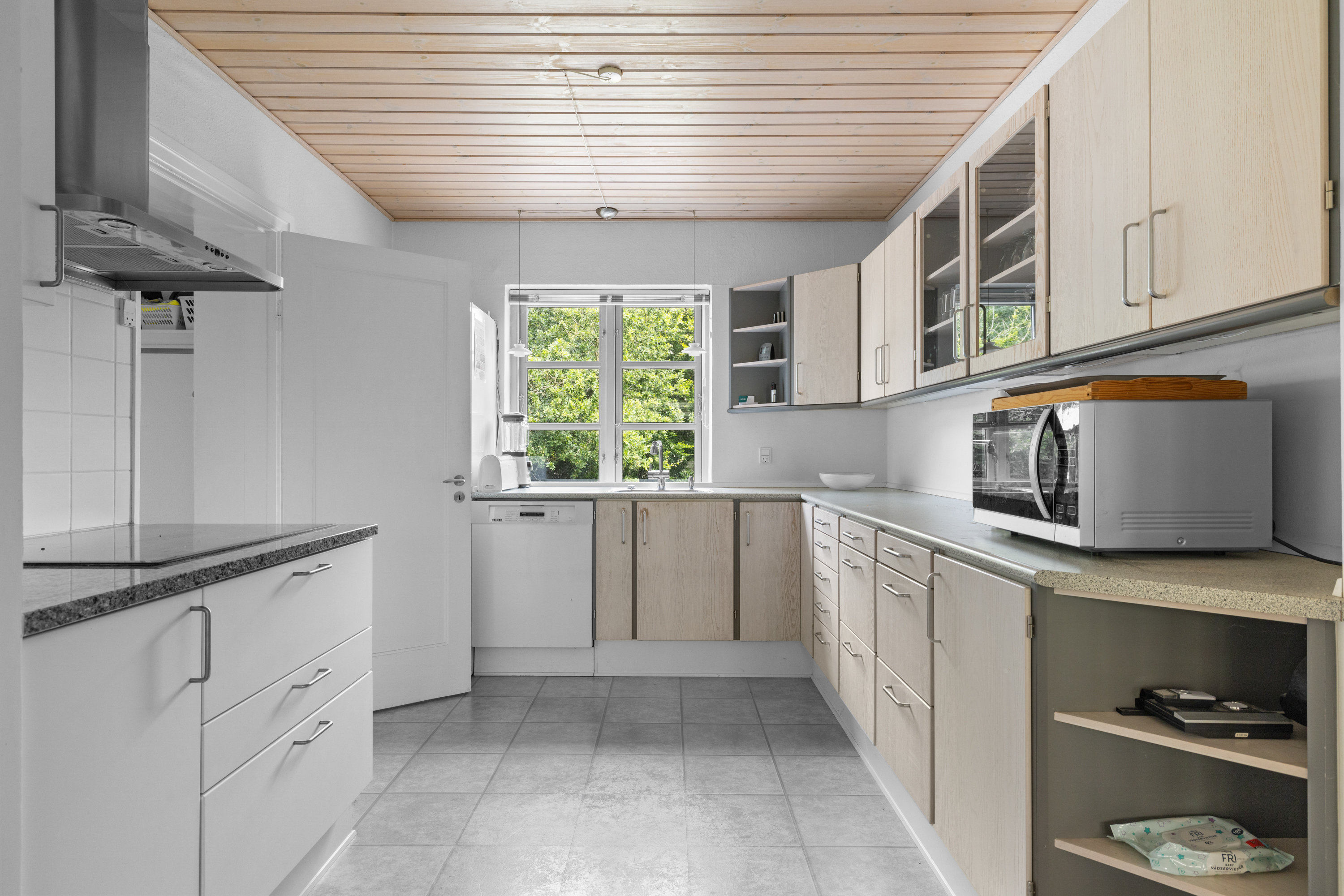 Fremhævet køkken billede i fuldskærmstilstand. Billede af Ny Stenderupvej 27, Ny Stenderup, 5672 Broby