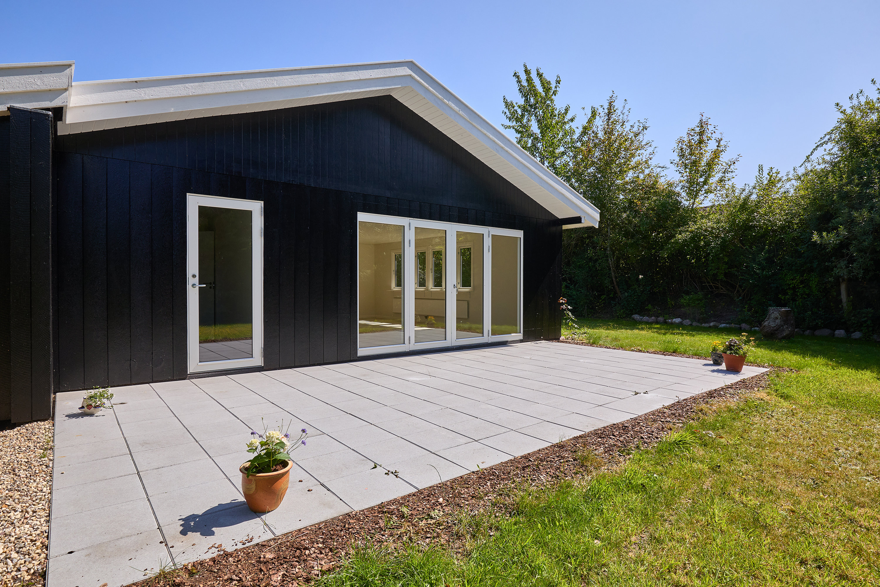 Fremhævet terrasse billede i fuldskærmstilstand. Billede af Jernbæk Alle 38, Ramløse, 3200 Helsinge