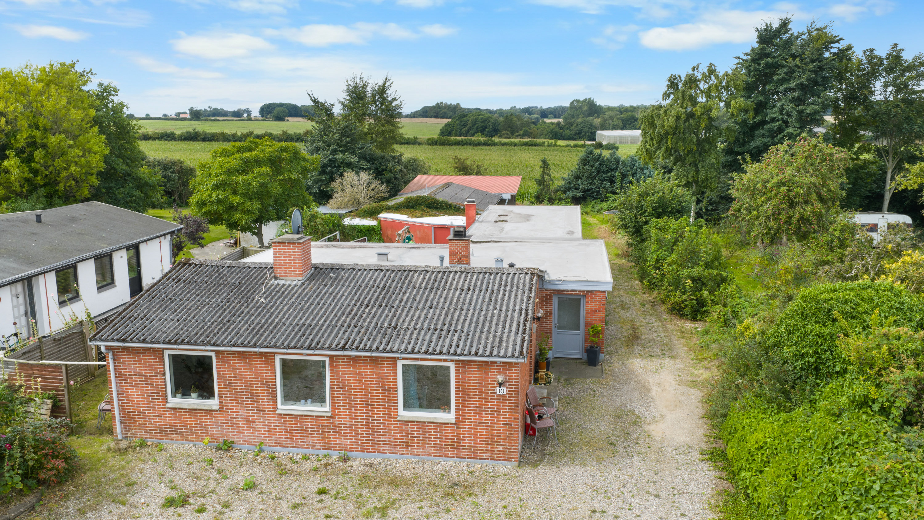 Fremhævet facade billede i fuldskærmstilstand. Billede af Eskemosegyden 10, Åstrup, 5600 Faaborg