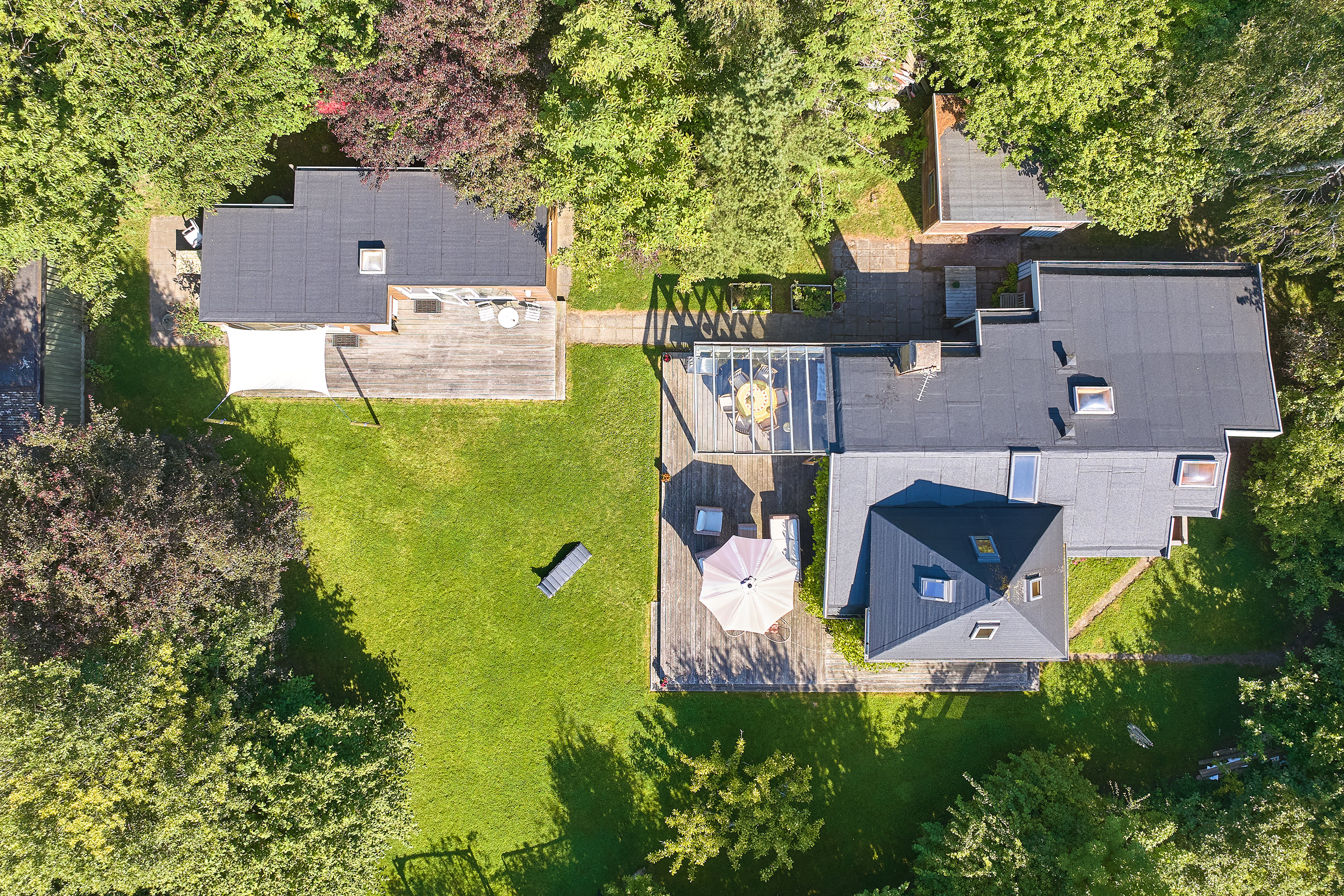 Fremhævet ejendommen billede i fuldskærmstilstand. Billede af Valmuevej 18, 3210 Vejby