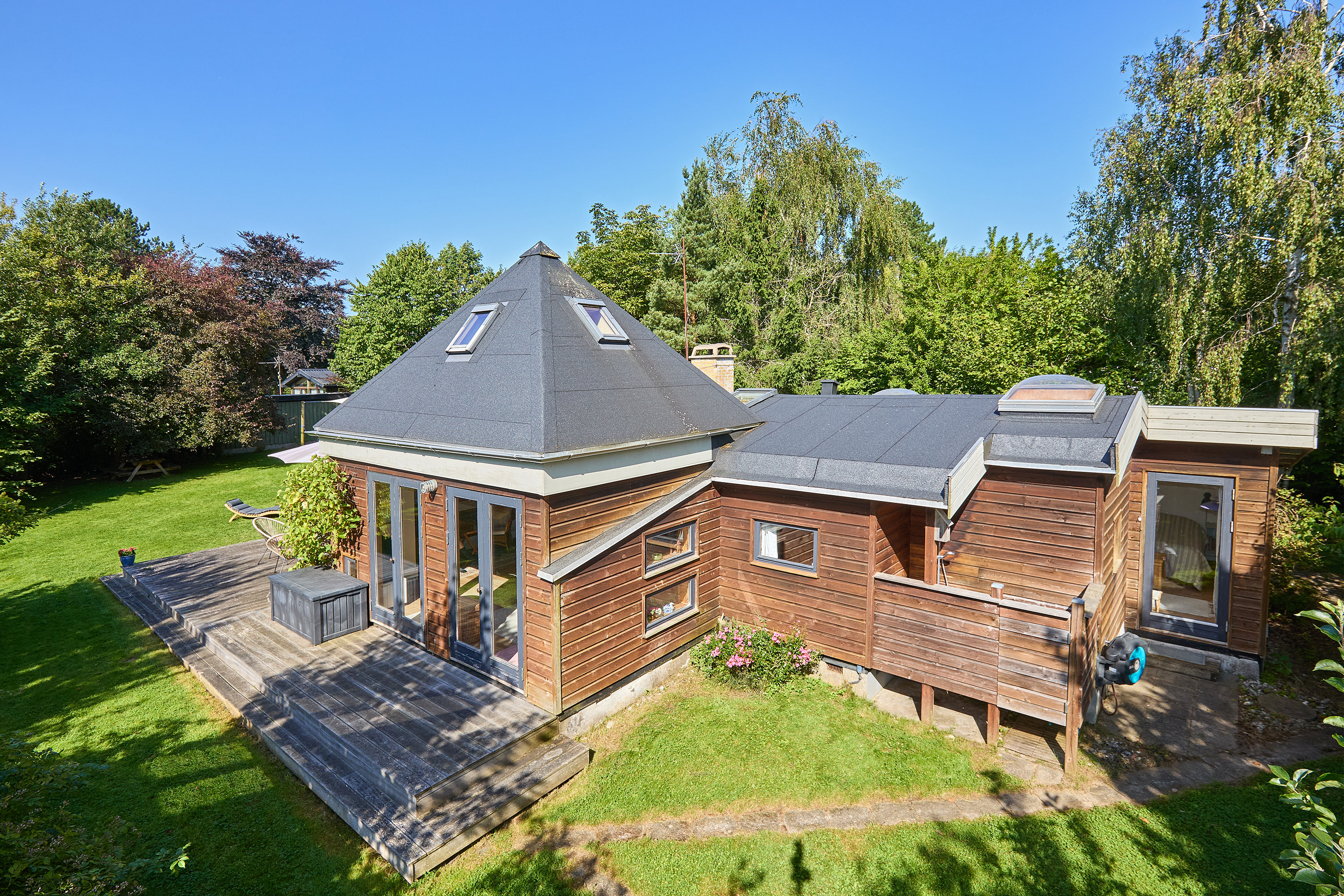 Fremhævet ejendommen billede i fuldskærmstilstand. Billede af Valmuevej 18, 3210 Vejby