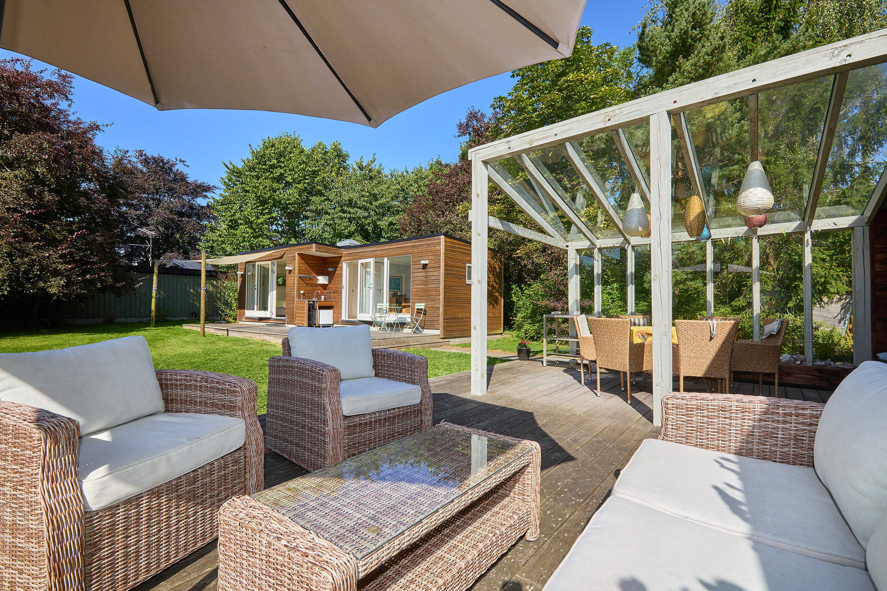 Fremhævet terrasse billede i fuldskærmstilstand. Billede af Valmuevej 18, 3210 Vejby