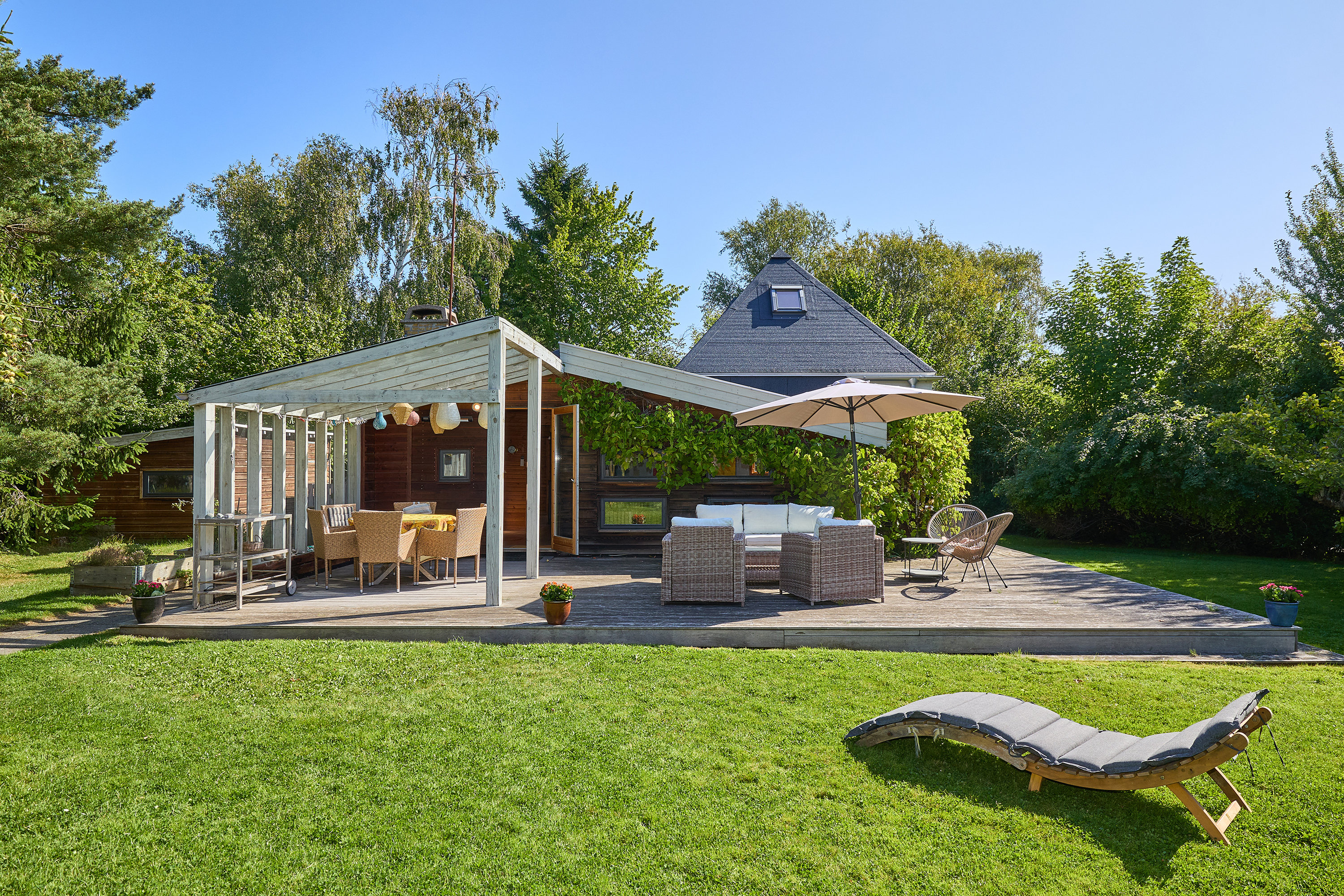 Fremhævet ejendommen billede i fuldskærmstilstand. Billede af Valmuevej 18, 3210 Vejby