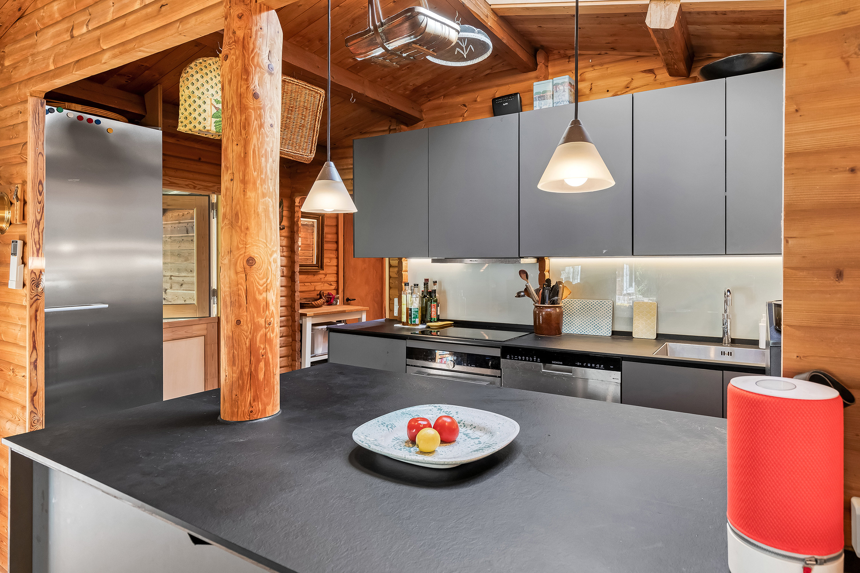 Fremhævet køkken billede i fuldskærmstilstand. Billede af Valmuevej 18, 3210 Vejby