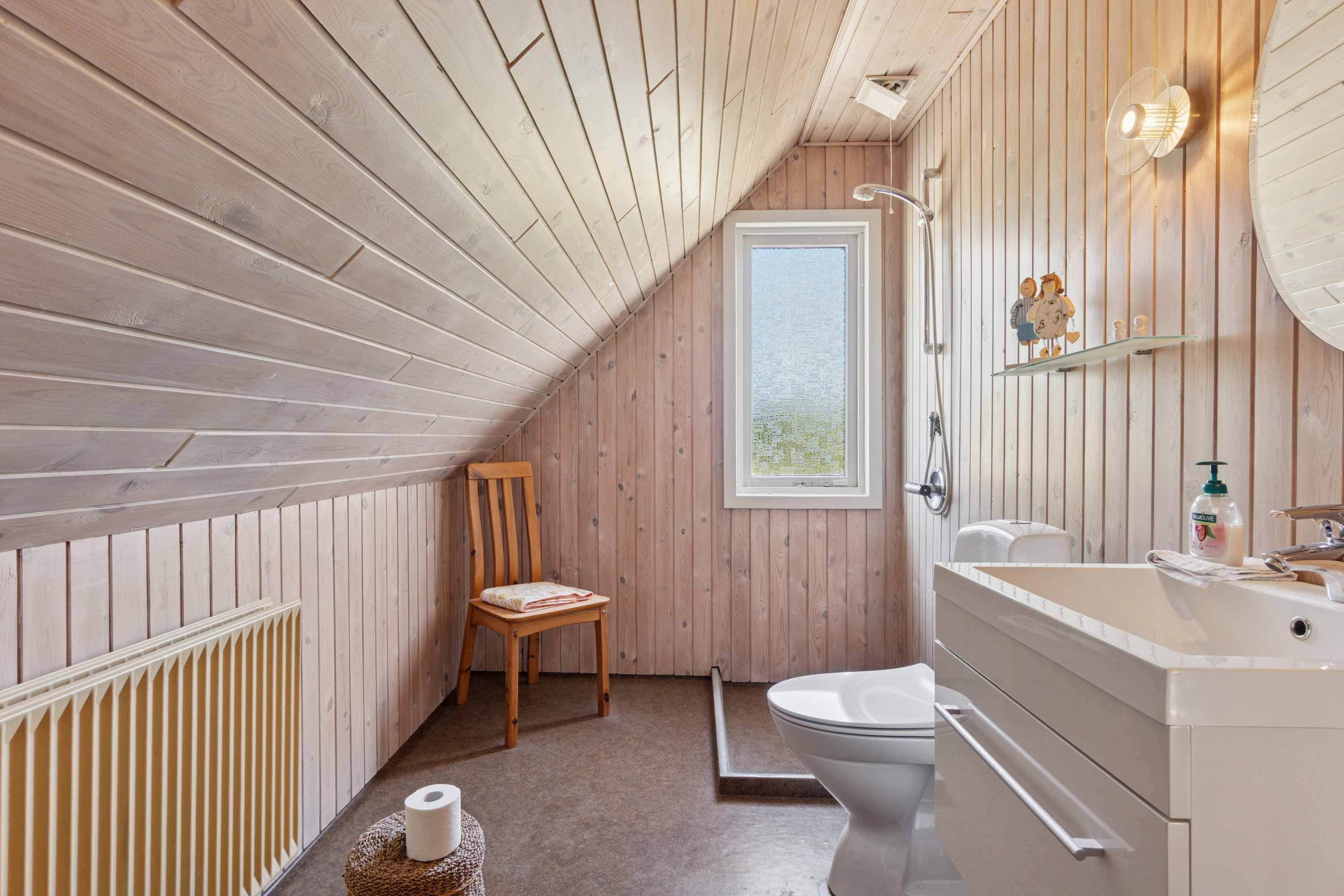 Fremhævet badeværelse billede i fuldskærmstilstand. Billede af Vorringvej 6, Tved, 7700 Thisted