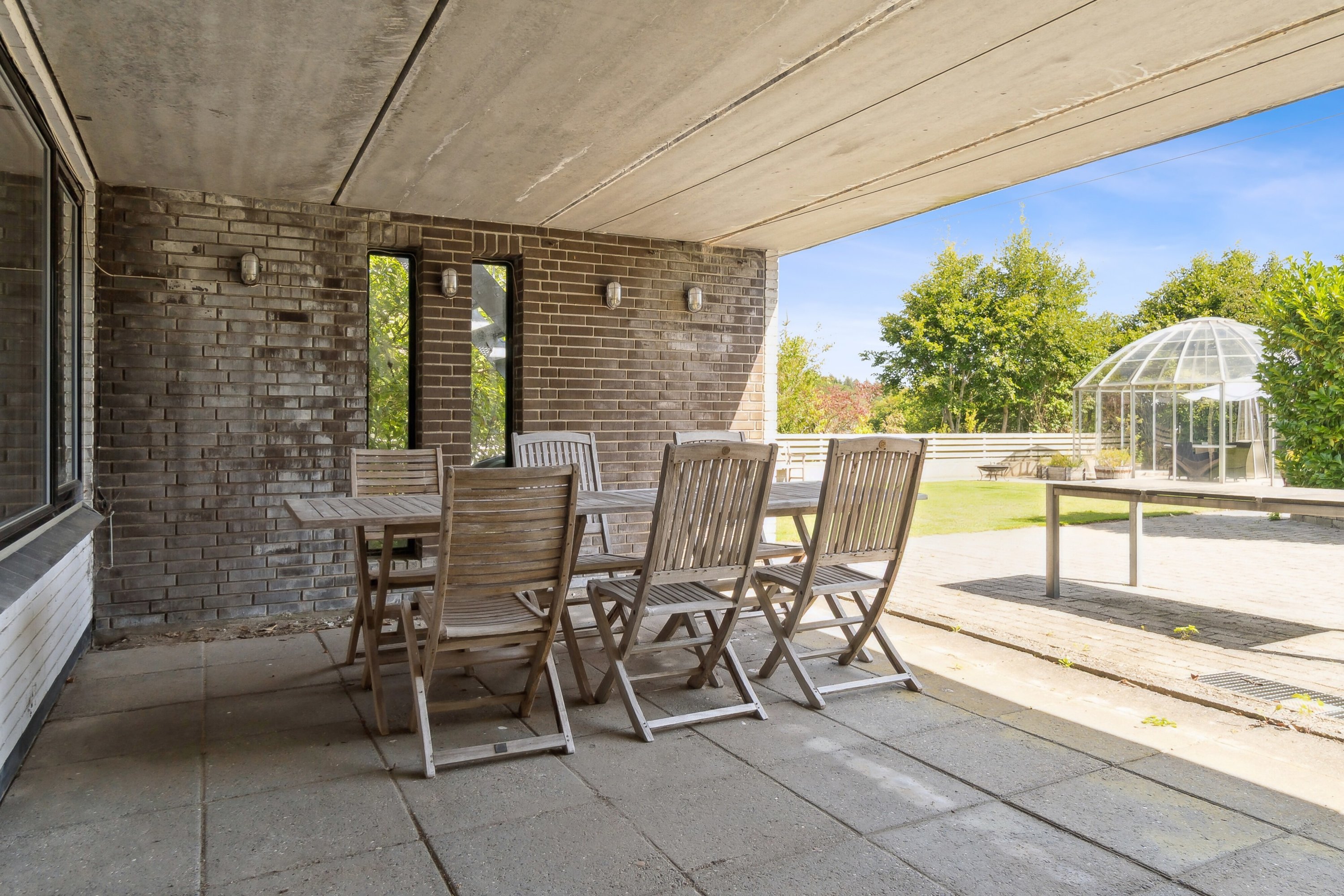 Fremhævet overdækket terrasse billede i fuldskærmstilstand. Billede af Sankelmarksvej 42, 8600 Silkeborg