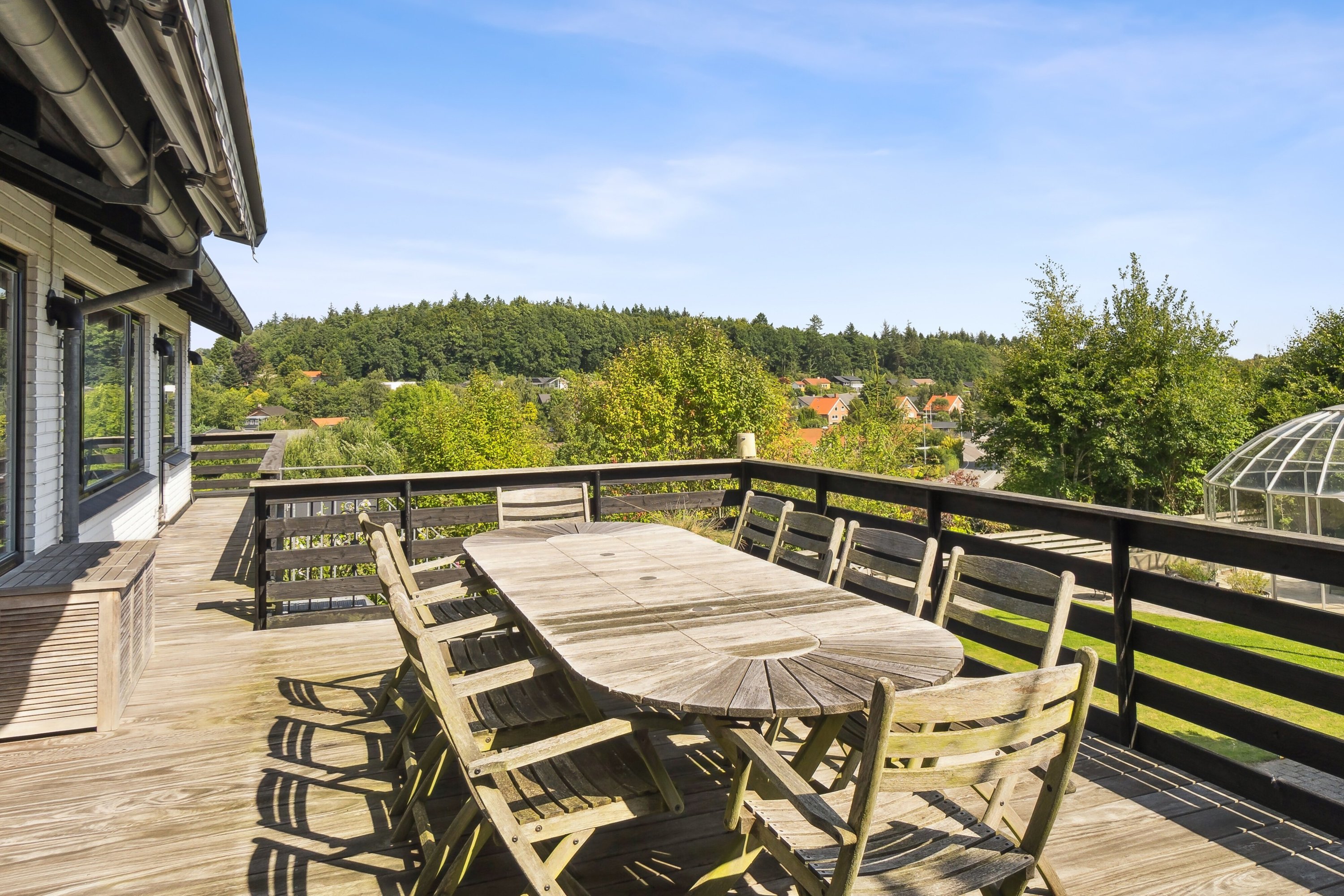 Fremhævet terrasse billede i fuldskærmstilstand. Billede af Sankelmarksvej 42, 8600 Silkeborg